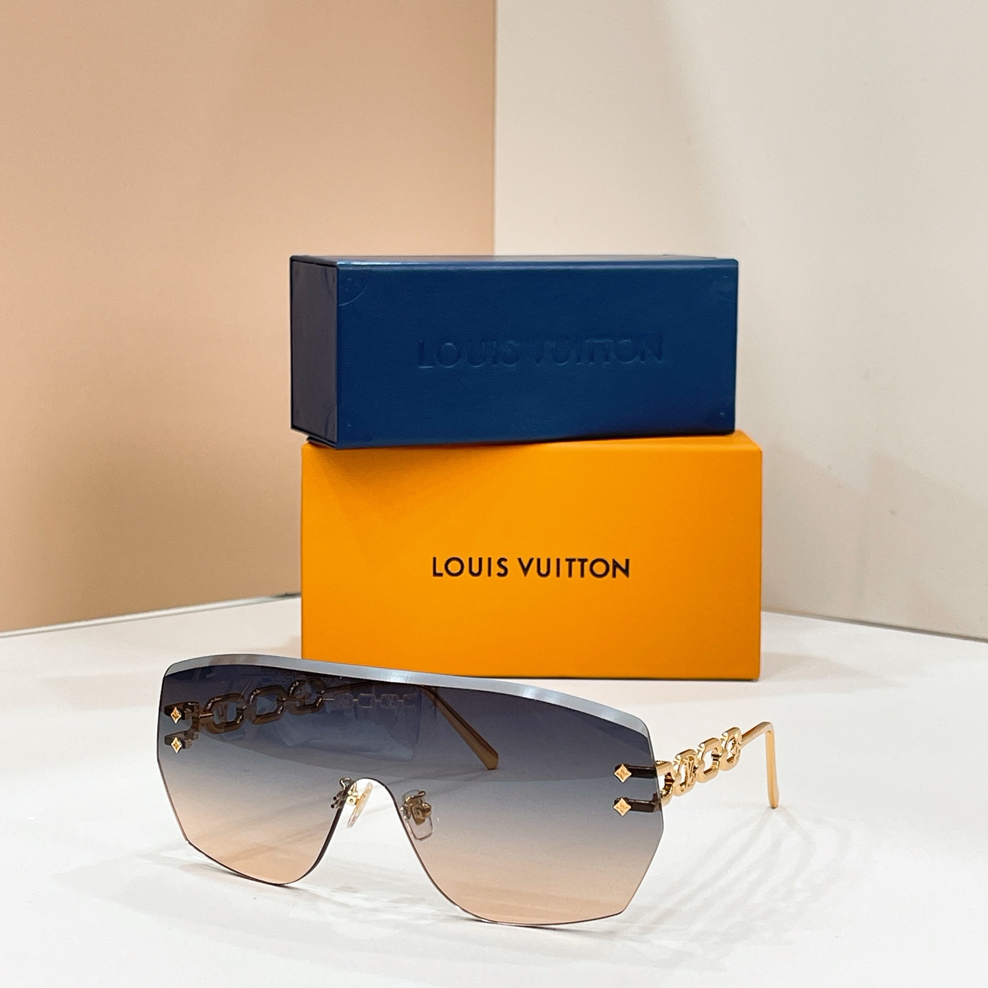 LOUIS VUITTO*✨✨✨MODEL：Z3108U✨✨✨ SIZE：63口16-145✨✨✨