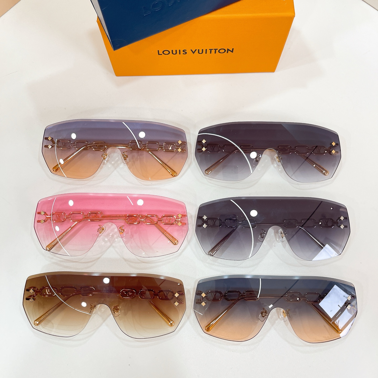 LOUIS VUITTO*✨✨✨MODEL：Z3108U✨✨✨ SIZE：63口16-145✨✨✨