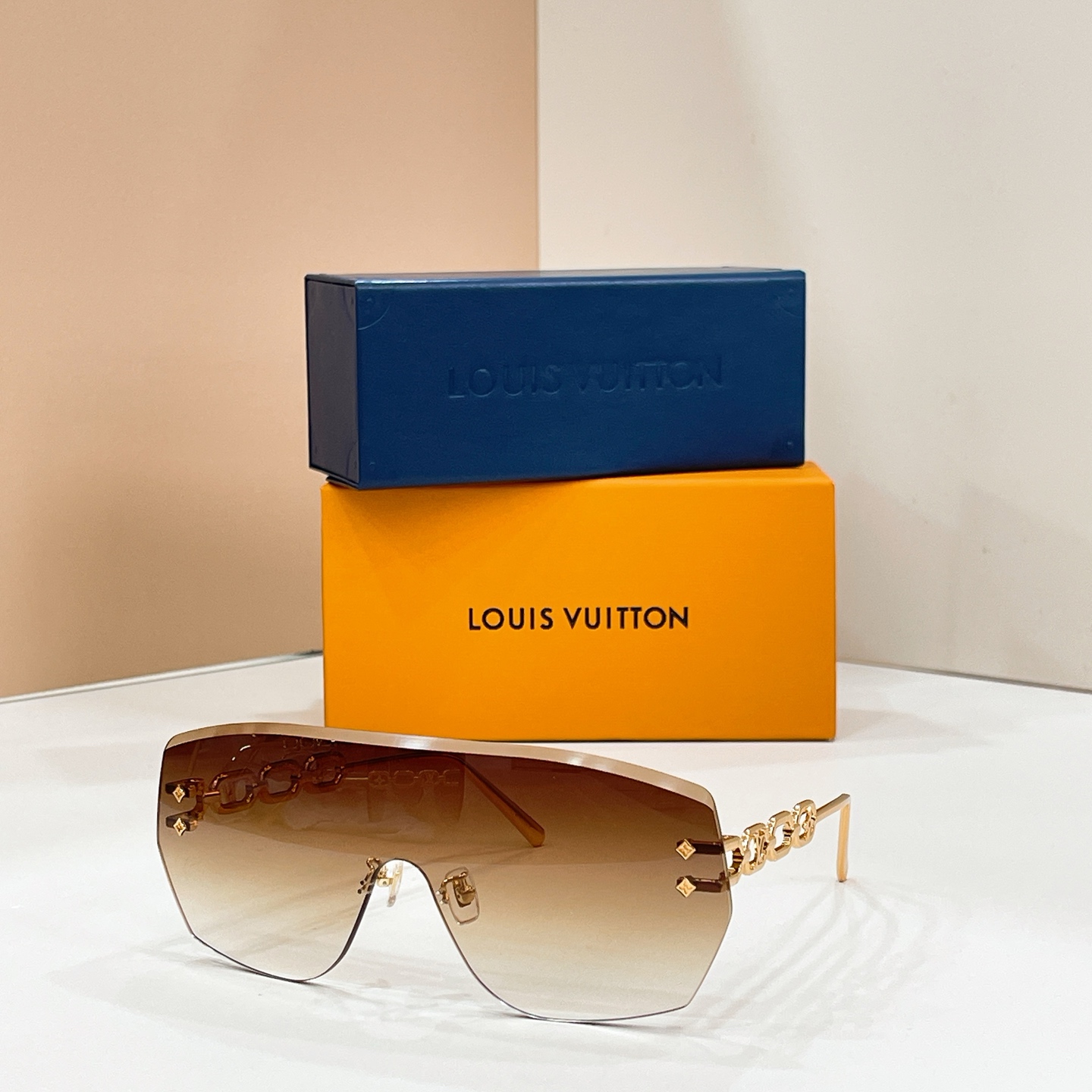 LOUIS VUITTO*✨✨✨MODEL：Z3108U✨✨✨ SIZE：63口16-145✨✨✨