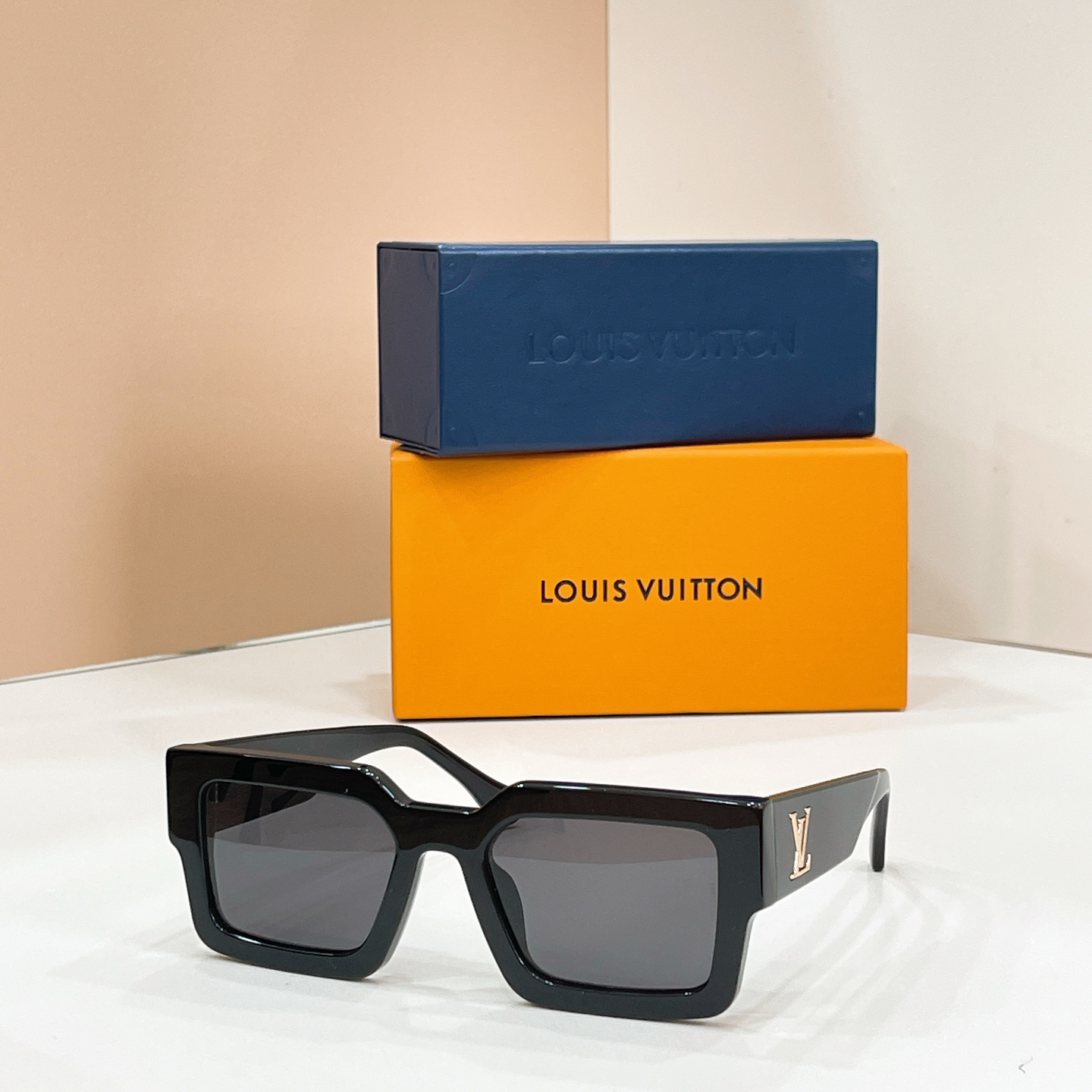 LOUIS VUITTO*✨✨✨MODEL：Z3154W✨✨✨ SIZE：54口21-145✨✨✨