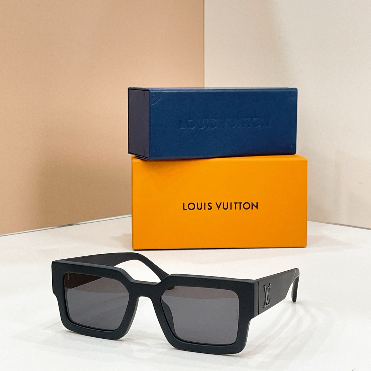 LOUIS VUITTO*✨✨✨MODEL：Z3154W✨✨✨ SIZE：54口21-145✨✨✨