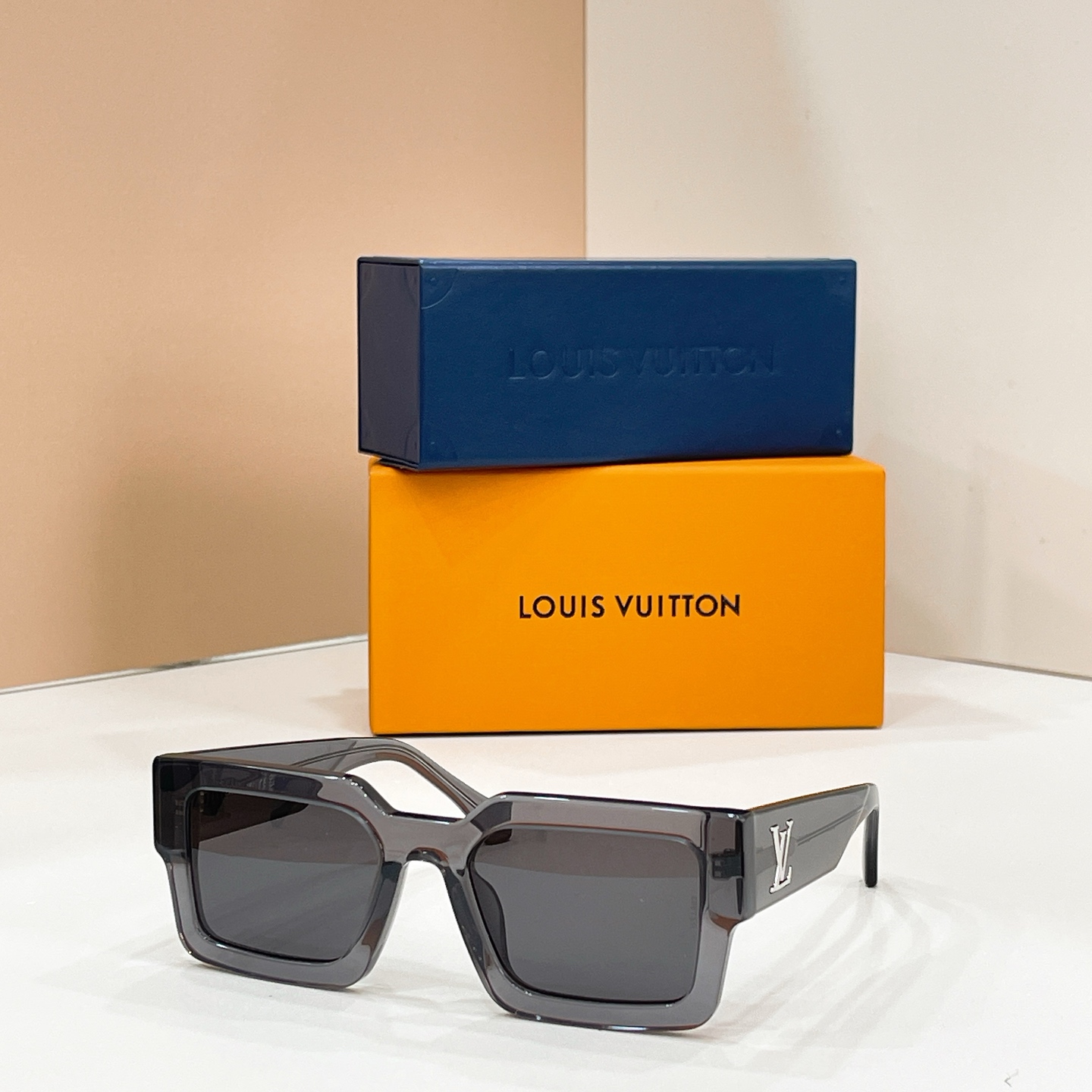 LOUIS VUITTO*✨✨✨MODEL：Z3154W✨✨✨ SIZE：54口21-145✨✨✨