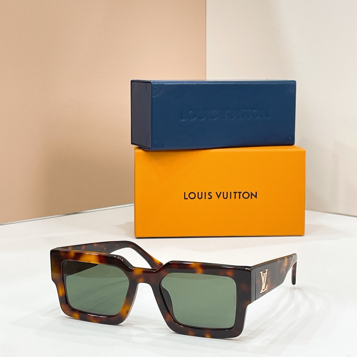 LOUIS VUITTO*✨✨✨MODEL：Z3154W✨✨✨ SIZE：54口21-145✨✨✨