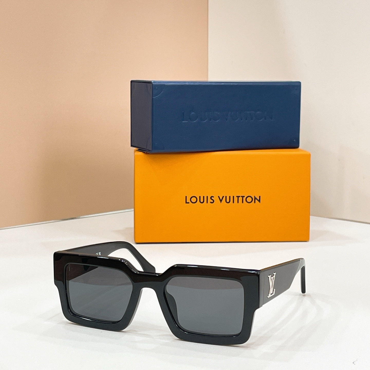LOUIS VUITTO*✨✨✨MODEL：Z3154W✨✨✨ SIZE：54口21-145✨✨✨