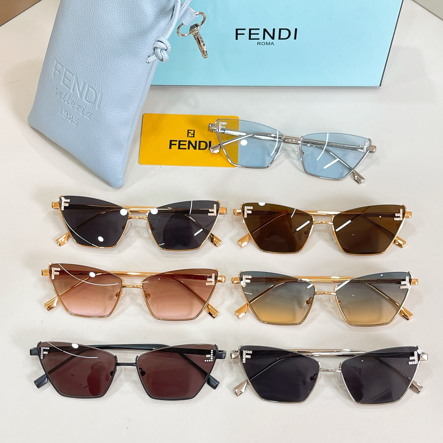 FENDI✨✨✨MODEL：FE 4104✨✨ SIZE：57口16-145✨✨✨