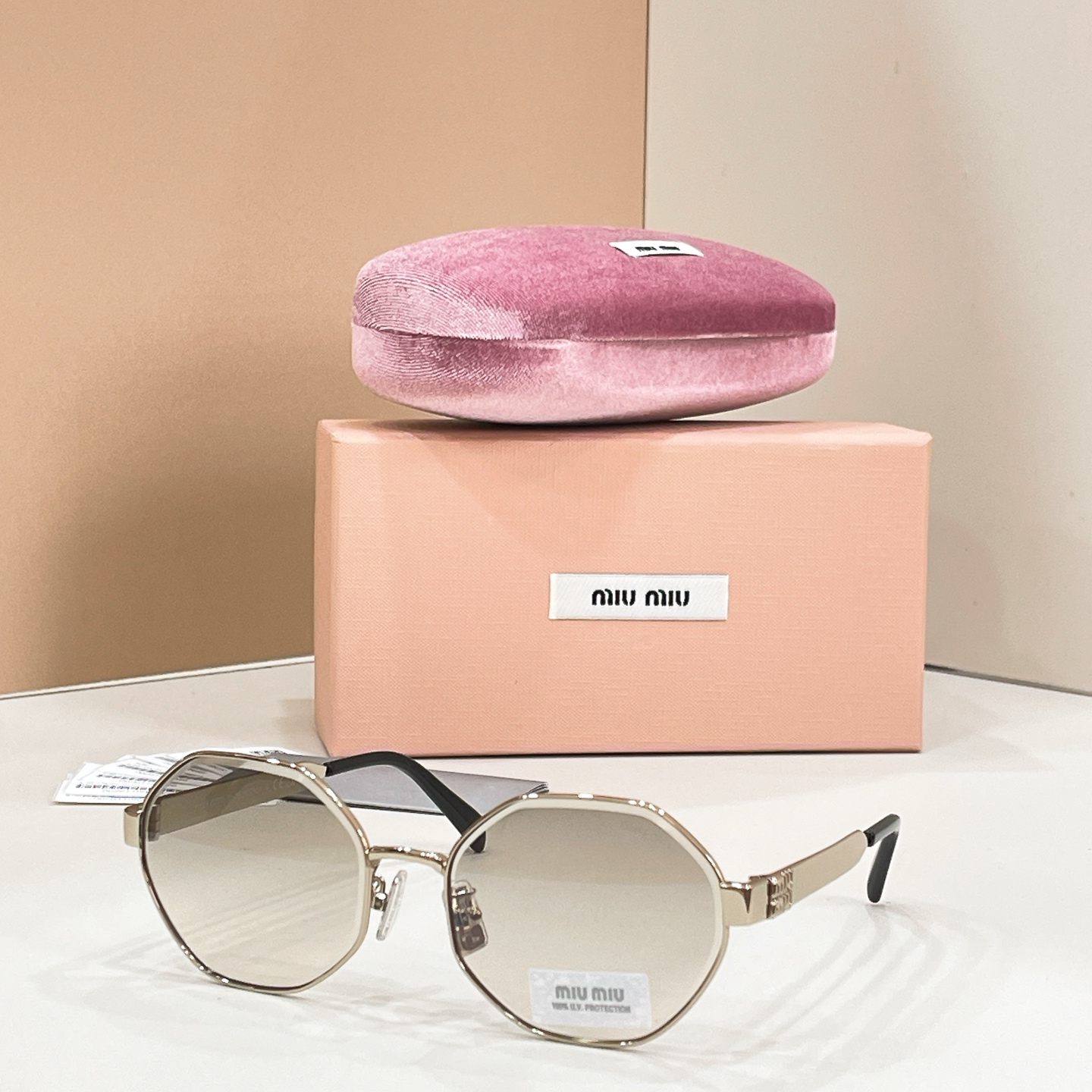 MIU M*🎀🎀🎀MODEL: SMUB57S🎀🎀🎀SIZE：58口19-140🎀🎀🎀