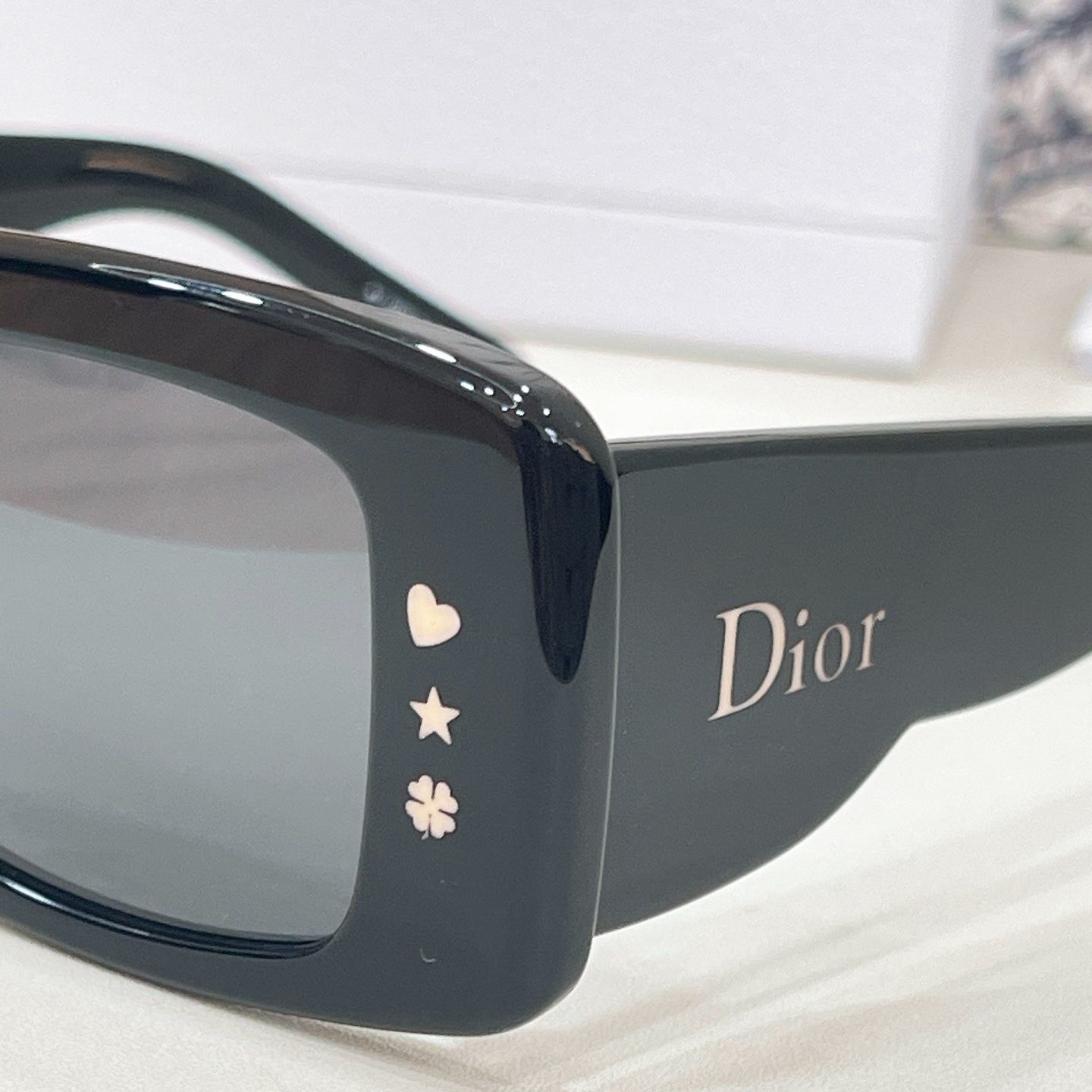 DIO*🌟🌟🌟MODEL：Dior Lucky Charms S1F🌟🌟🌟SIZE：52口21-145🌟