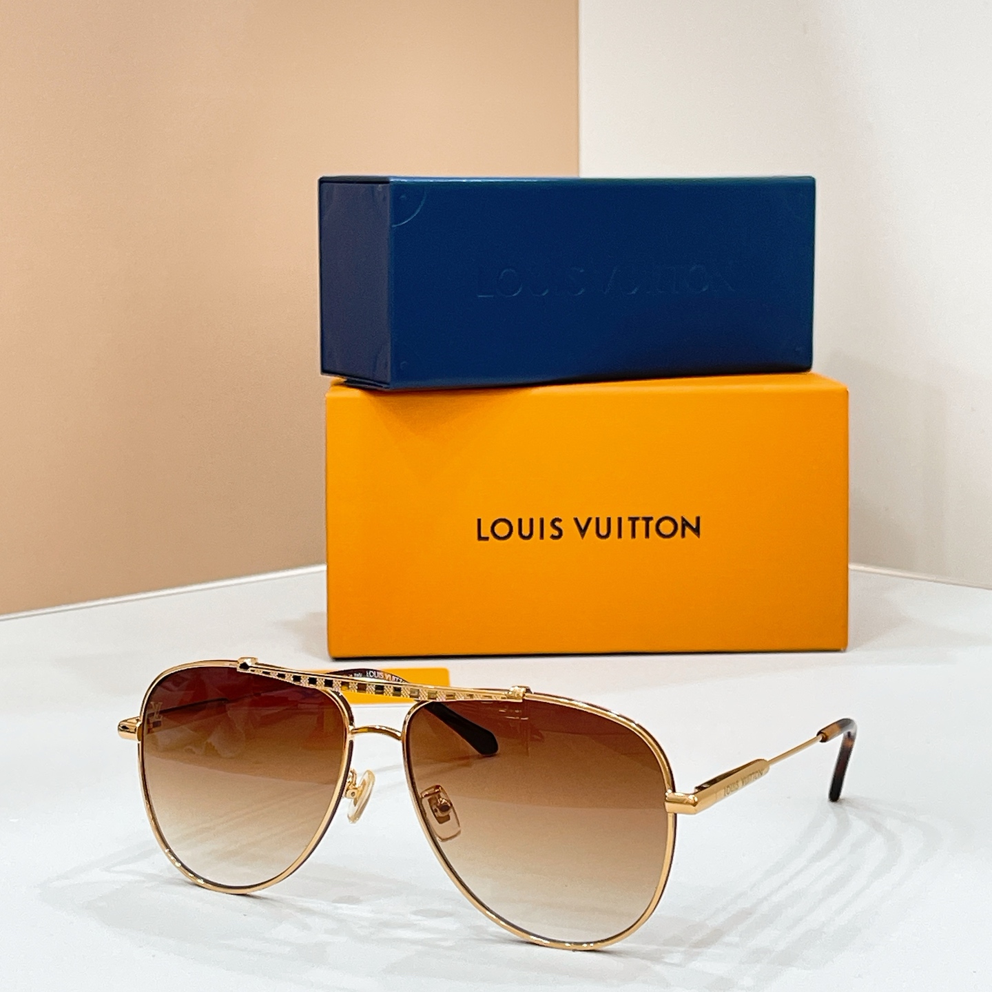 LOUIS VUITTO*✨✨✨MODEL：Z40190W ✨✨✨ SIZE：60口16-145✨✨✨