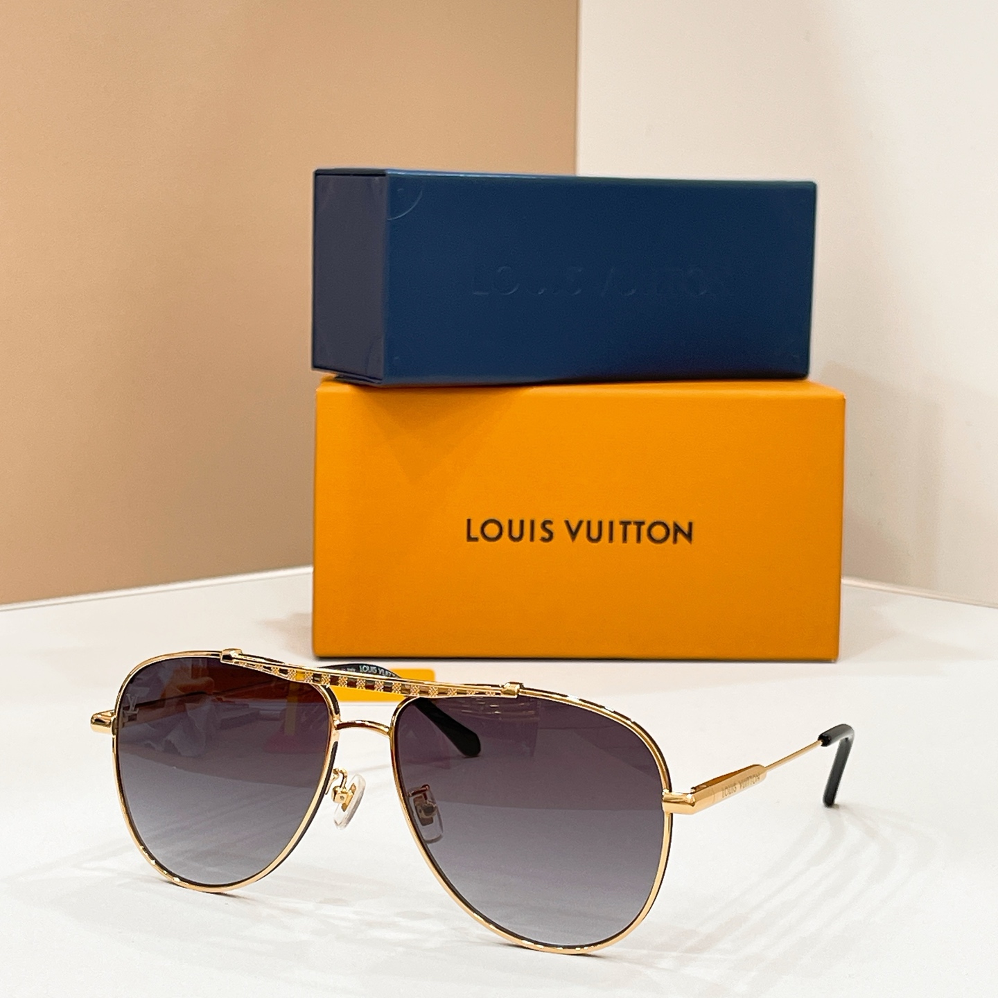 LOUIS VUITTO*✨✨✨MODEL：Z40190W ✨✨✨ SIZE：60口16-145✨✨✨