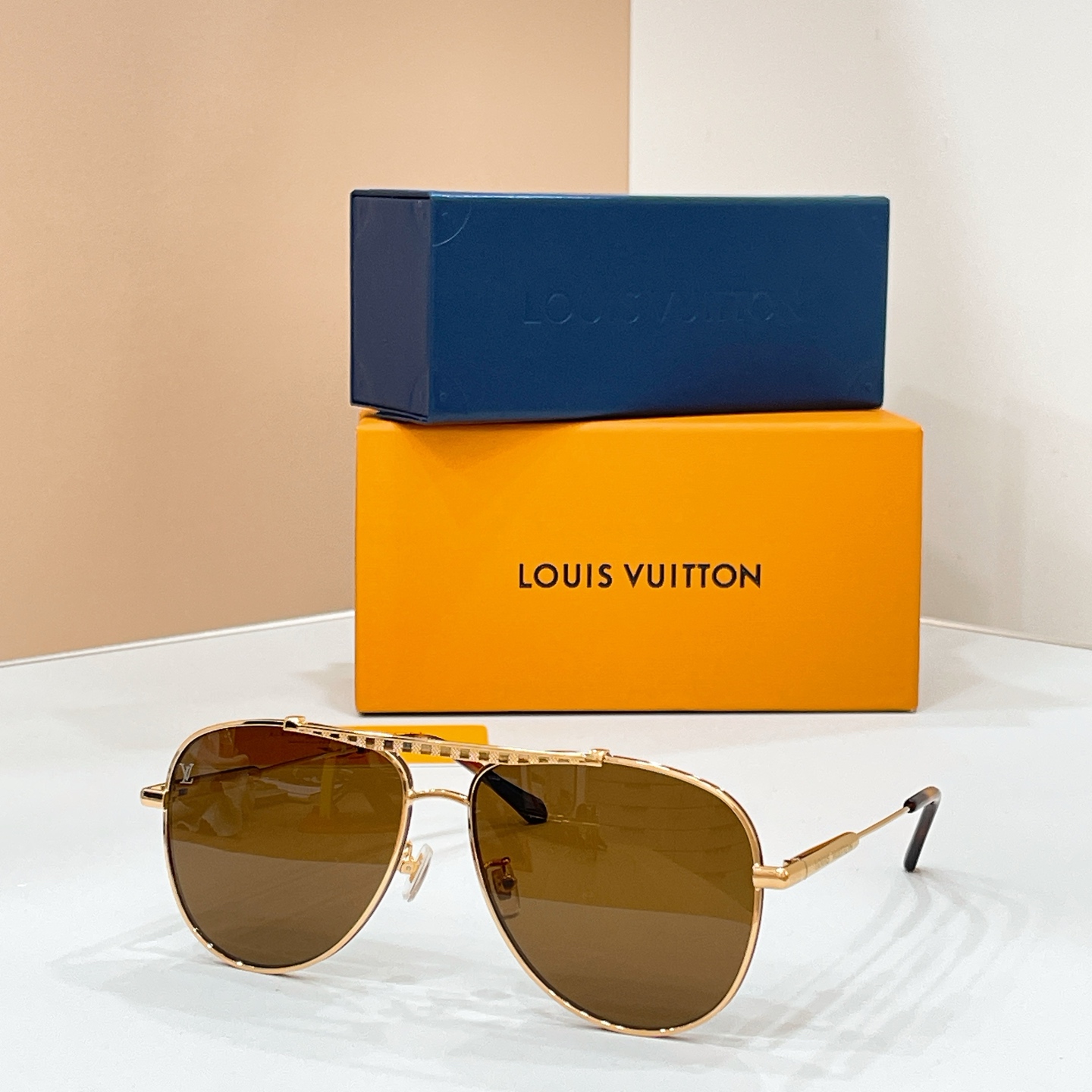 LOUIS VUITTO*✨✨✨MODEL：Z40190W ✨✨✨ SIZE：60口16-145✨✨✨