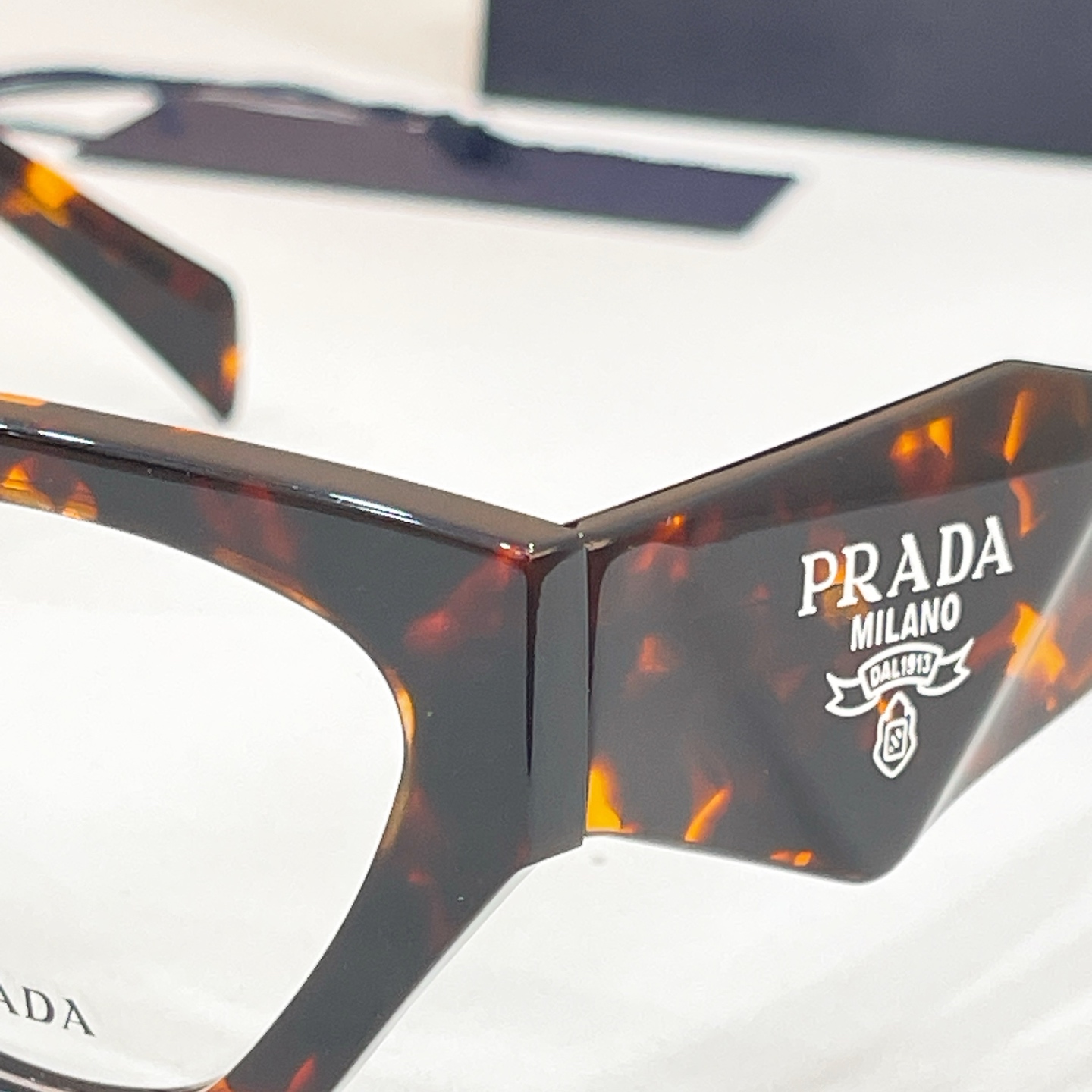 PRAD*✨✨✨MODEL: PR C07V✨✨✨SIZE:56口18-145✨✨✨