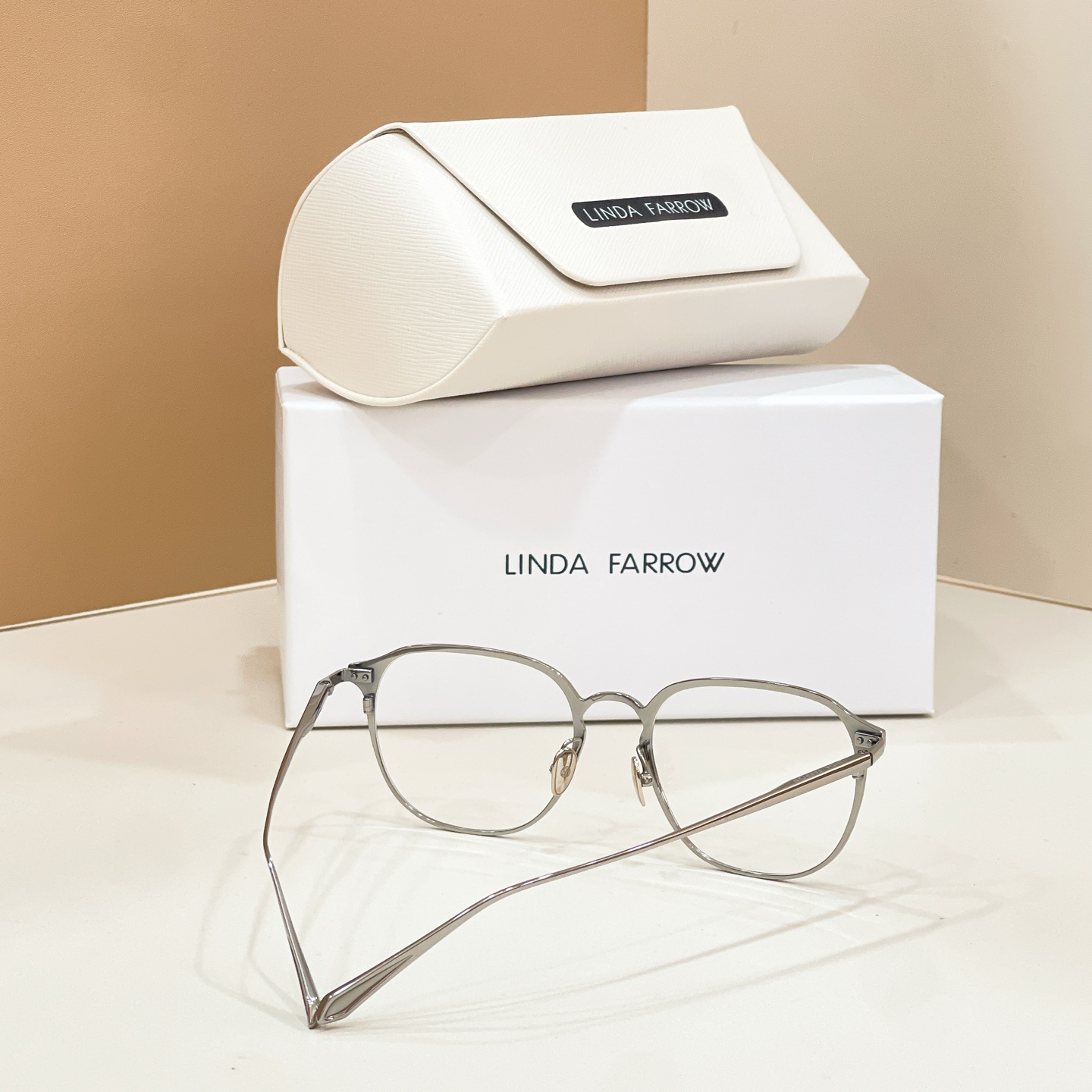 LINDA FARRO*🌟🌟🌟MODEL：LFL/1511🌟🌟🌟SIZE:53口19-145🌟🌟🌟钛～～