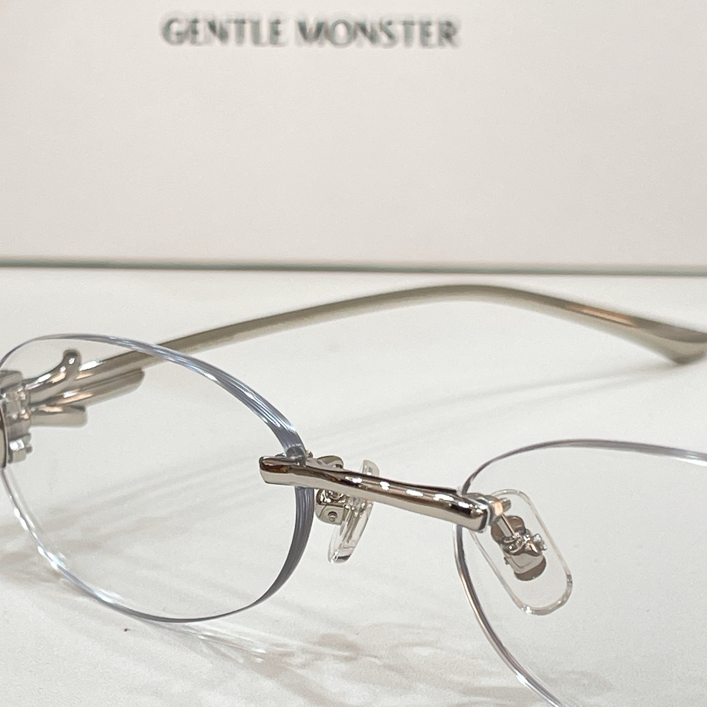 GENTLE MONSTE*🐼🐼🐼MODEL：MUSUBI🐼🐼🐼SIZE：55口19-140🐼🐼🐼高版本
