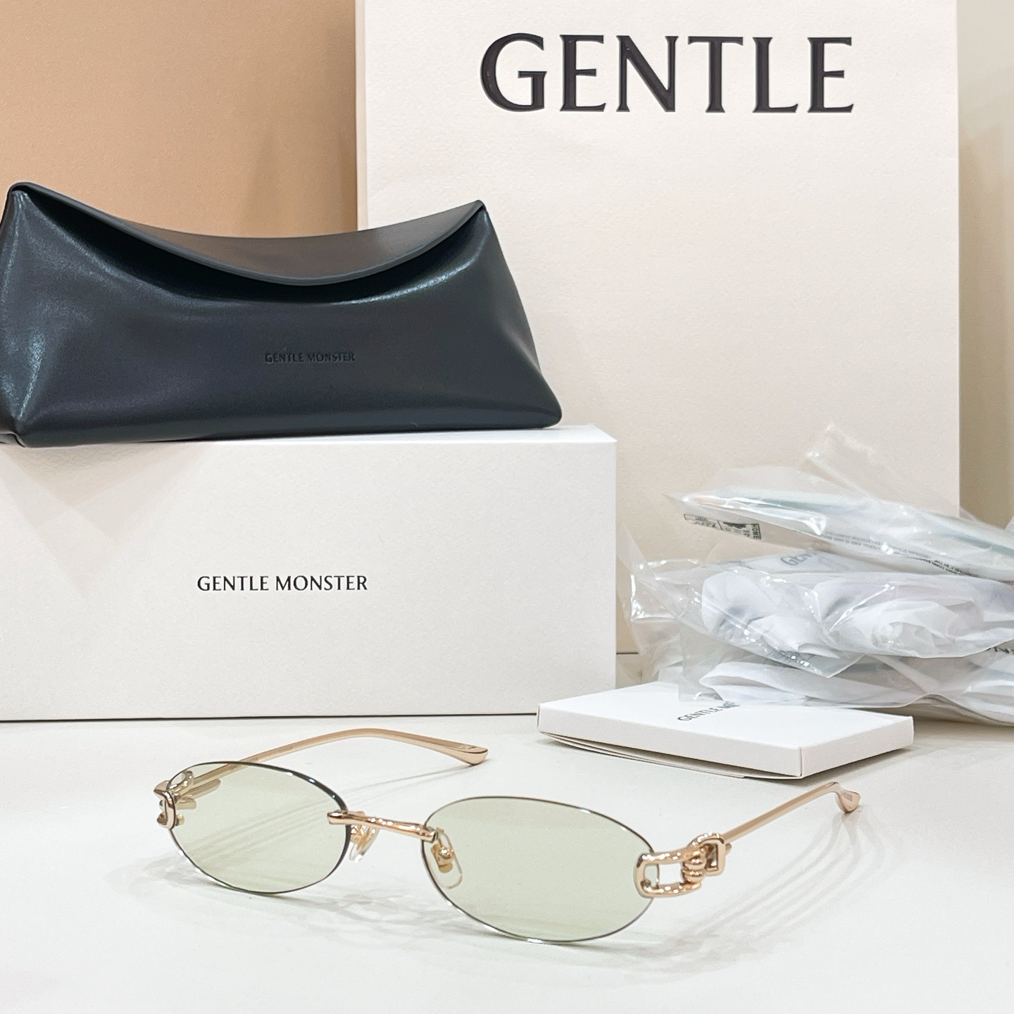 GENTLE MONSTE*🐼🐼🐼MODEL：MUSUBI🐼🐼🐼SIZE：55口19-140🐼🐼🐼高版本
