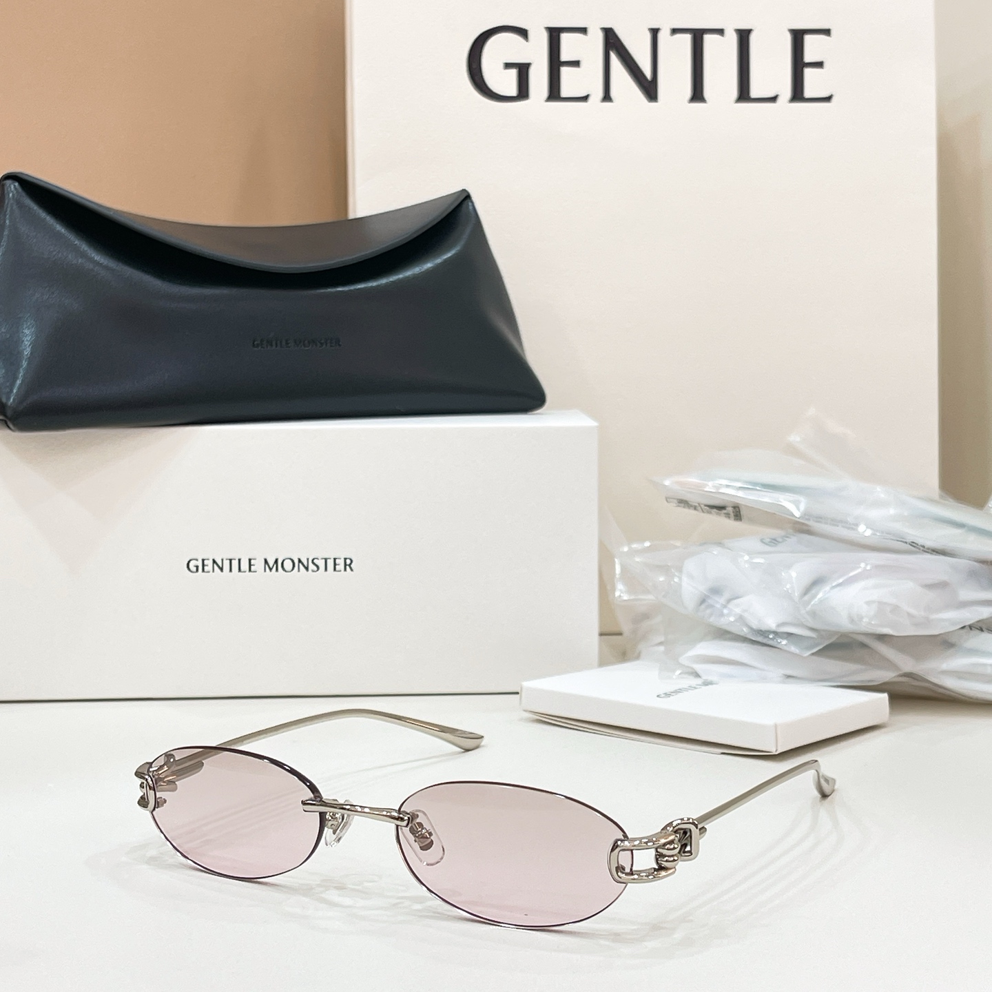 GENTLE MONSTE*🐼🐼🐼MODEL：MUSUBI🐼🐼🐼SIZE：55口19-140🐼🐼🐼高版本