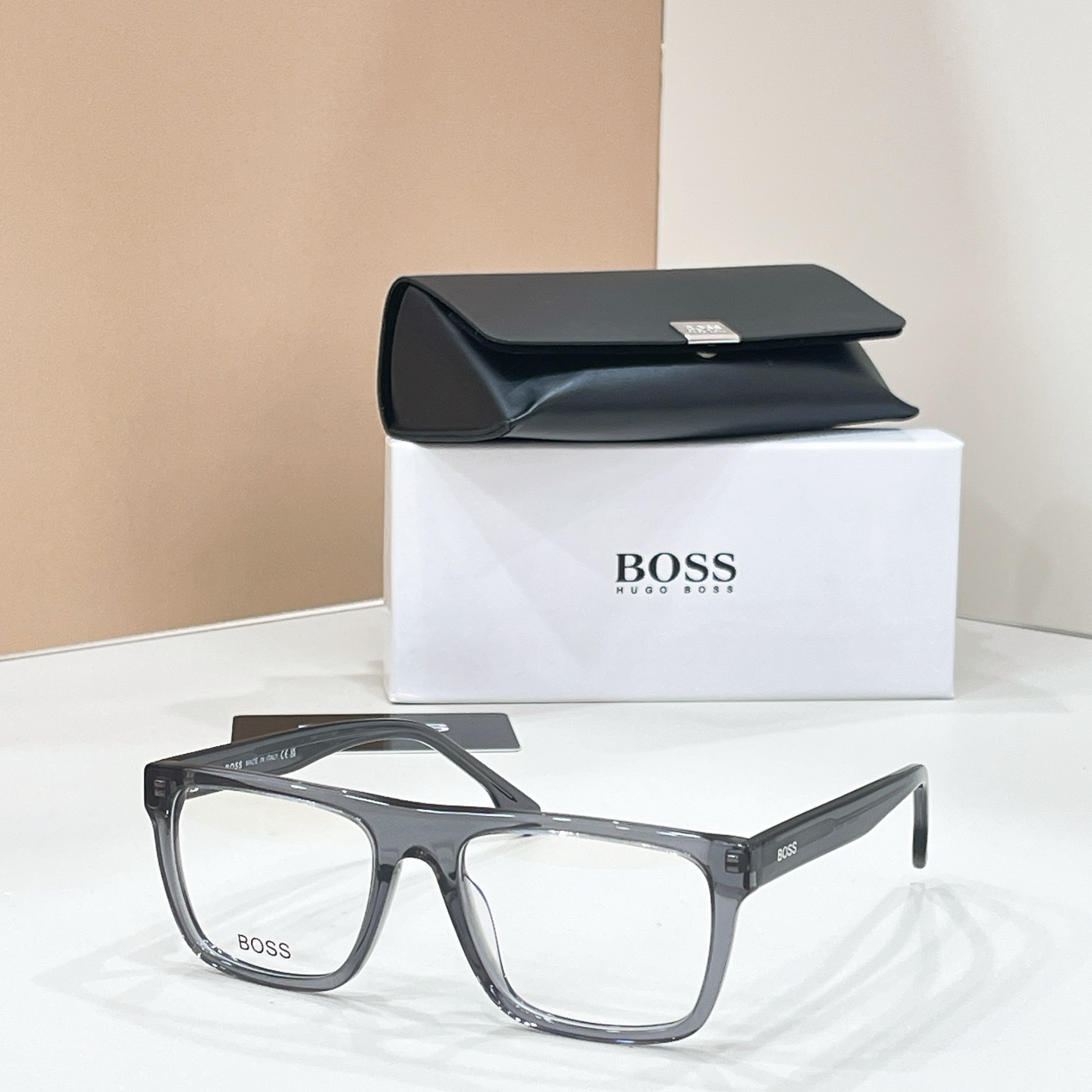 BOSS✨✨✨MODEL: Boss 1652✨✨✨SIZE：54口18-145✨✨✨