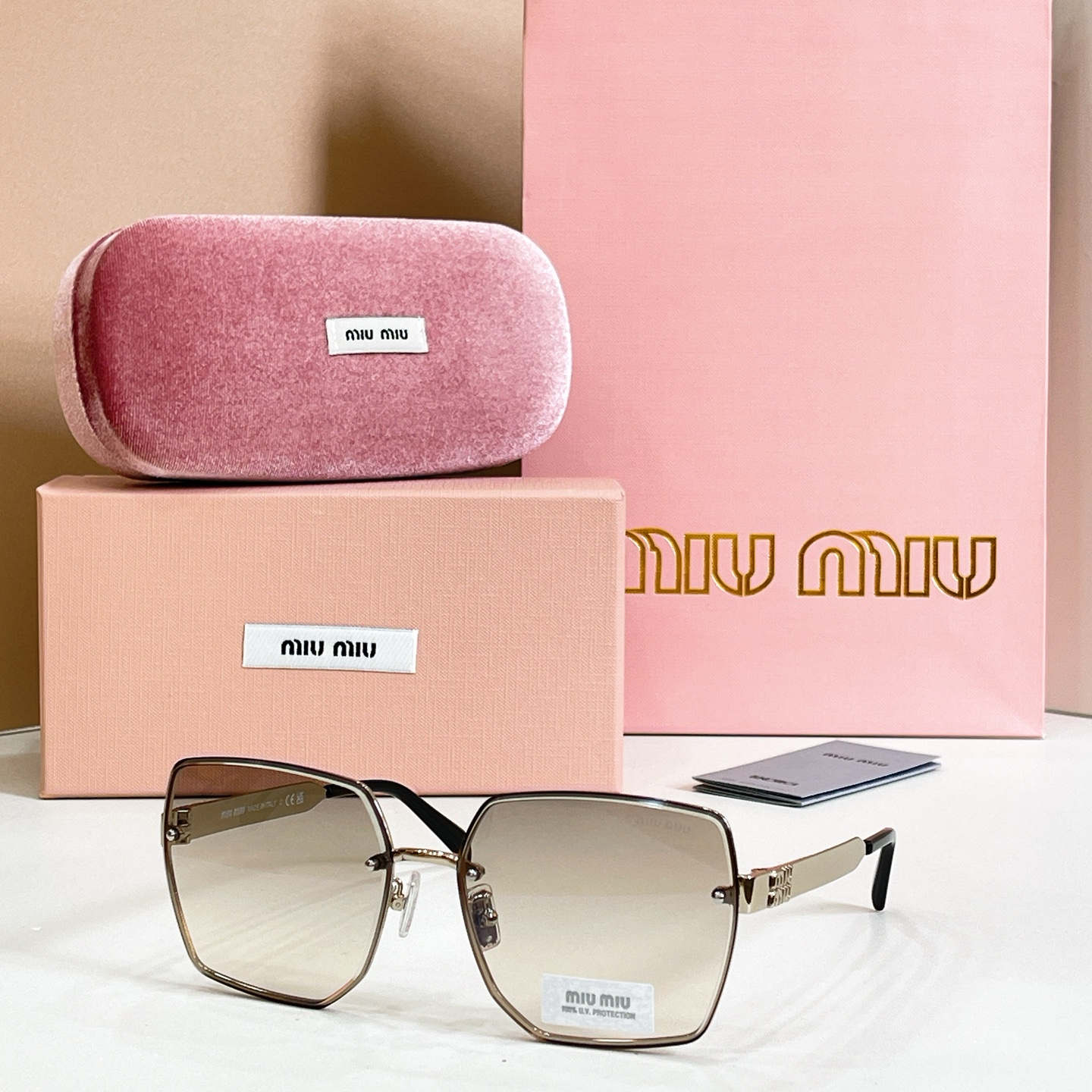 MIU M*🎀🎀🎀MODEL: SMUB56S🎀🎀🎀SIZE：62口16-140🎀🎀🎀
