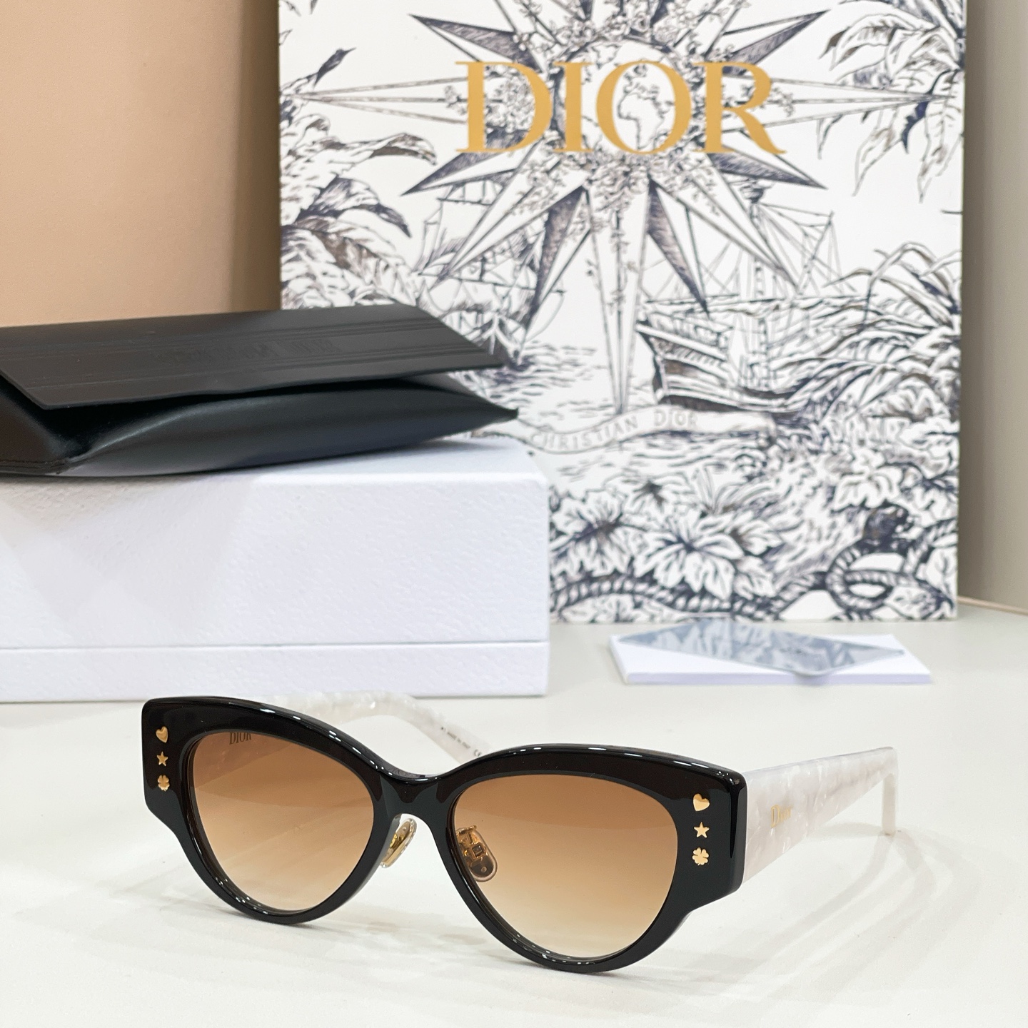 DIO*🌟🌟🌟MODEL：Dior LuckyCharms B1F🌟🌟🌟SIZE：53口17-145🌟🌟