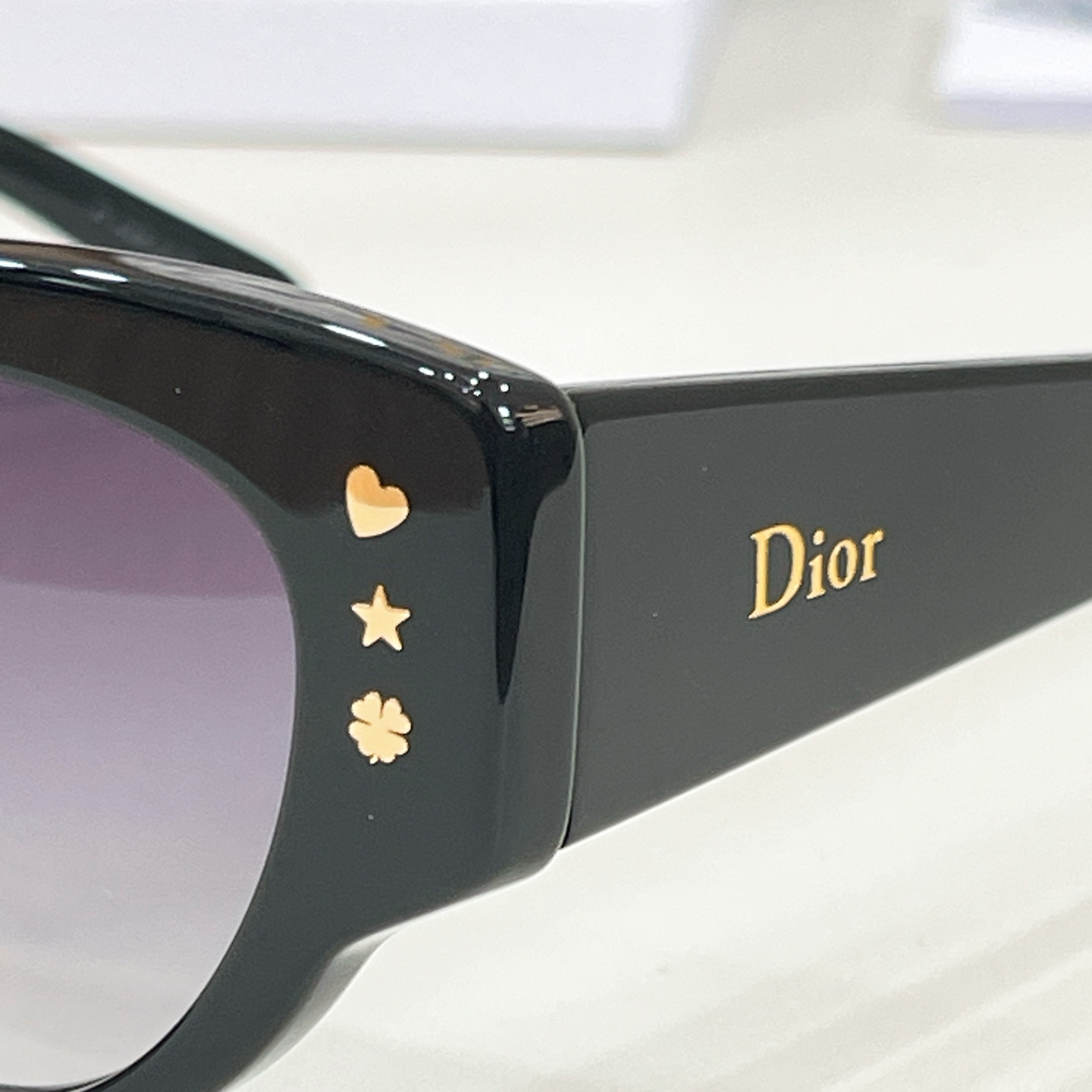 DIO*🌟🌟🌟MODEL：Dior LuckyCharms B1F🌟🌟🌟SIZE：53口17-145🌟🌟