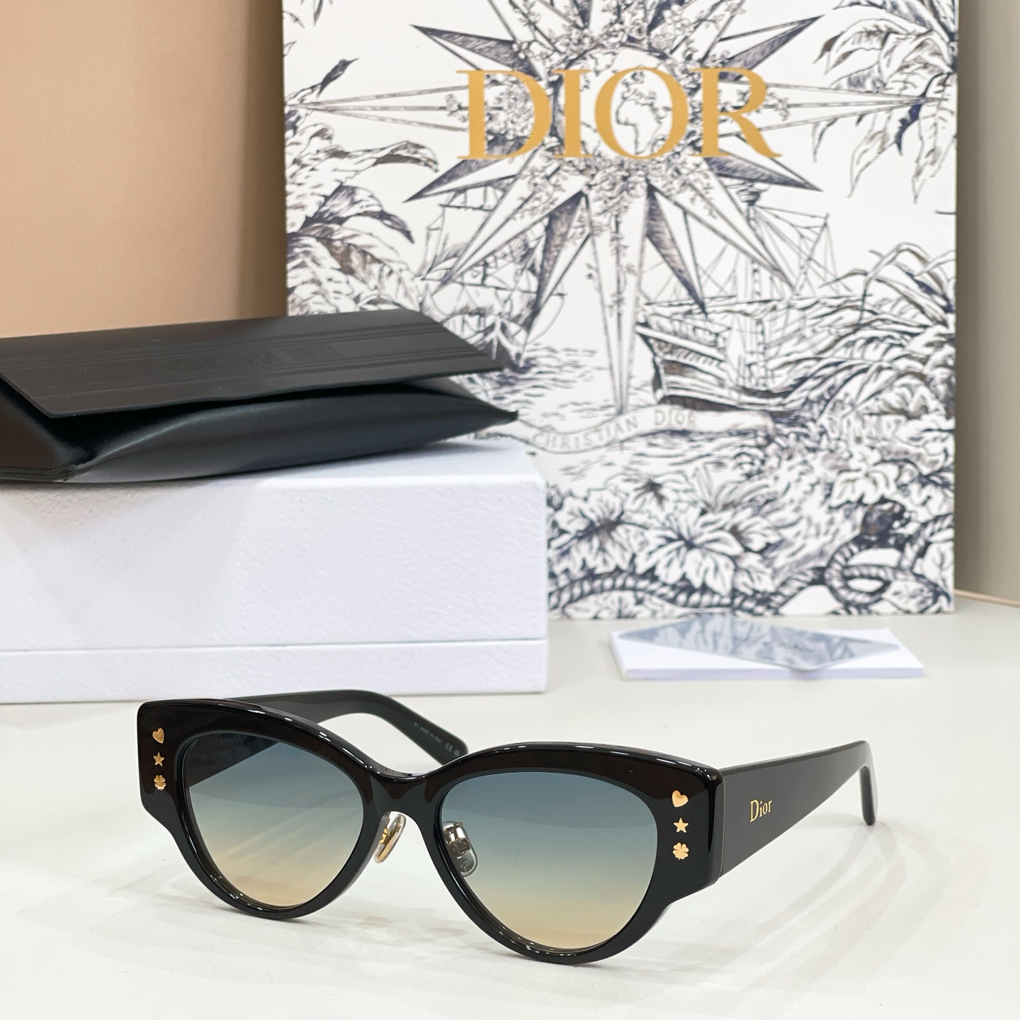 DIO*🌟🌟🌟MODEL：Dior LuckyCharms B1F🌟🌟🌟SIZE：53口17-145🌟🌟