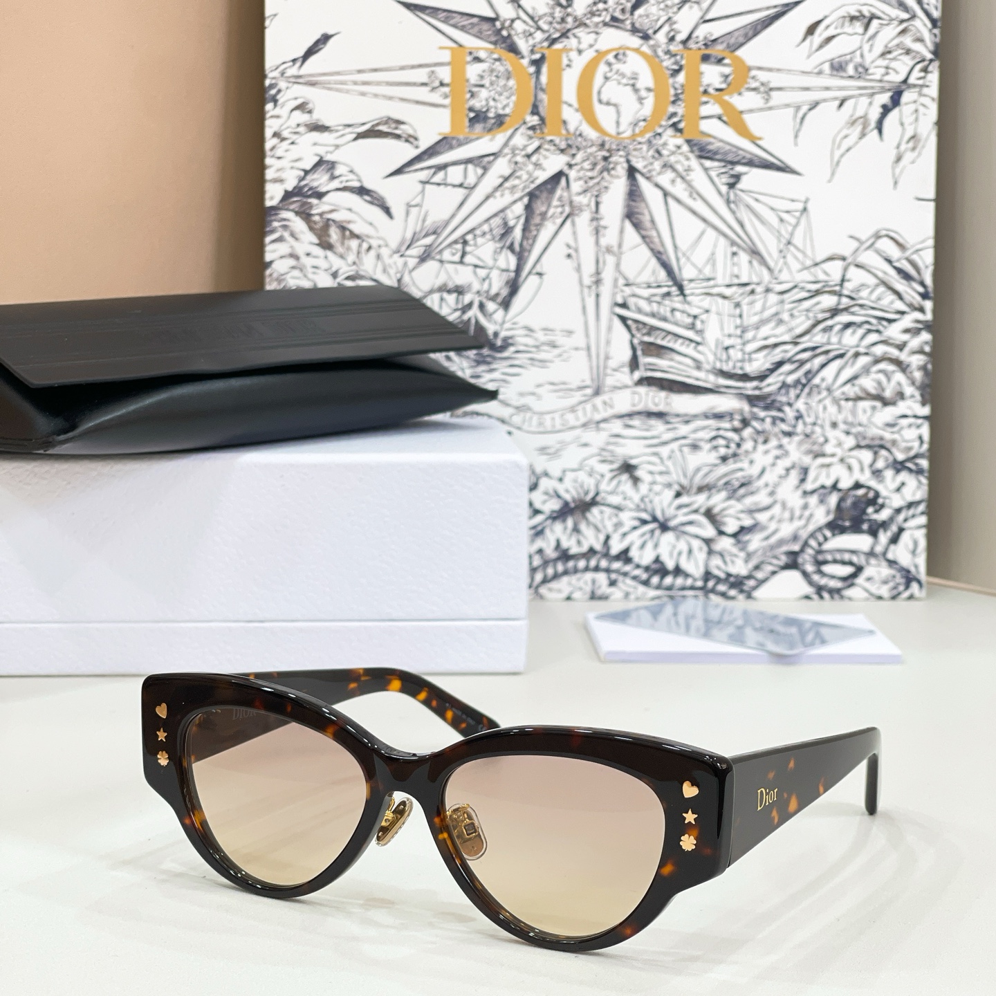 DIO*🌟🌟🌟MODEL：Dior LuckyCharms B1F🌟🌟🌟SIZE：53口17-145🌟🌟