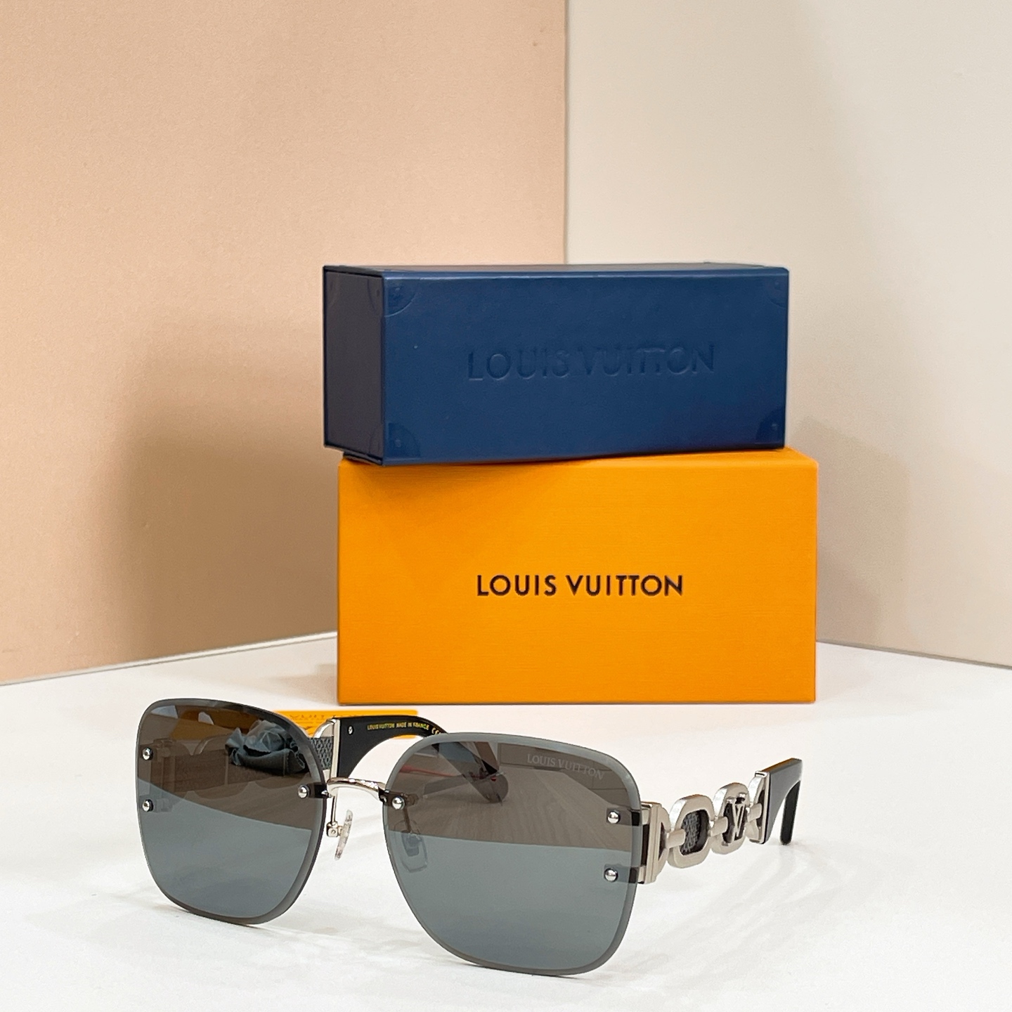LOUIS VUITTO*✨✨✨MODEL：Z2056U✨✨✨ SIZE：65口17-145✨✨✨