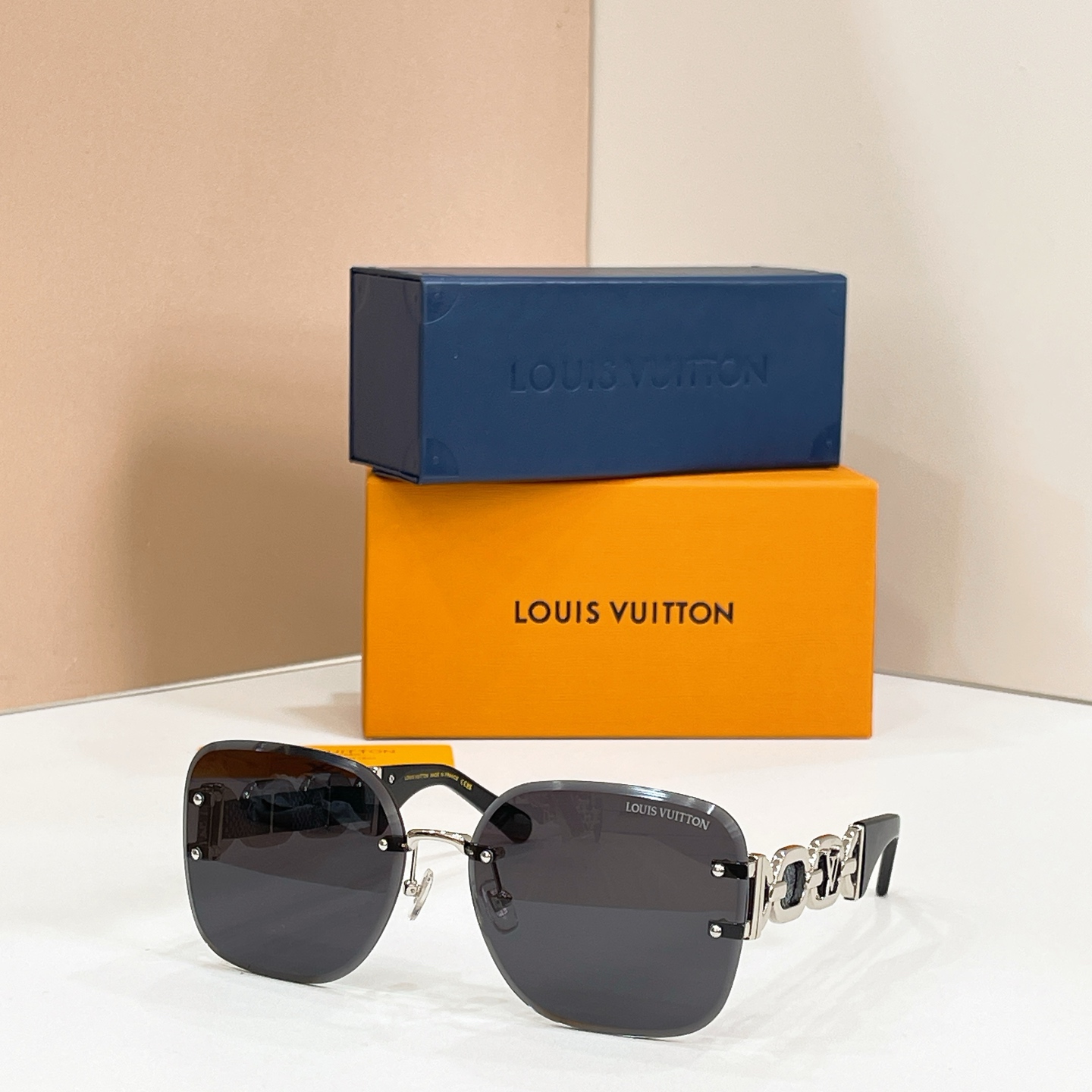 LOUIS VUITTO*✨✨✨MODEL：Z2056U✨✨✨ SIZE：65口17-145✨✨✨