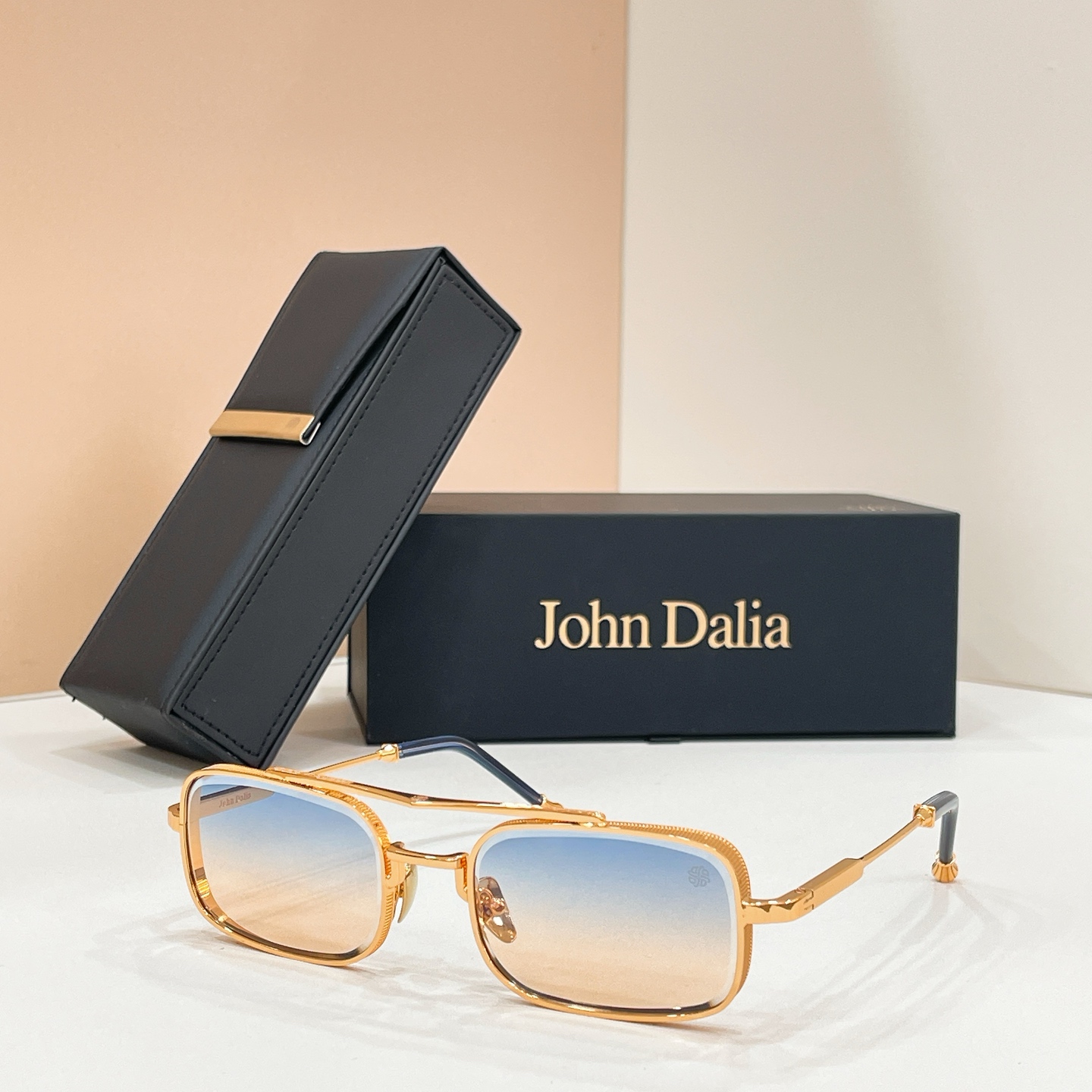 John Daila🌟🌟🌟MODEL: ANTHEKY🌟🌟🌟SIZE: 55口22-145🌟🌟🌟