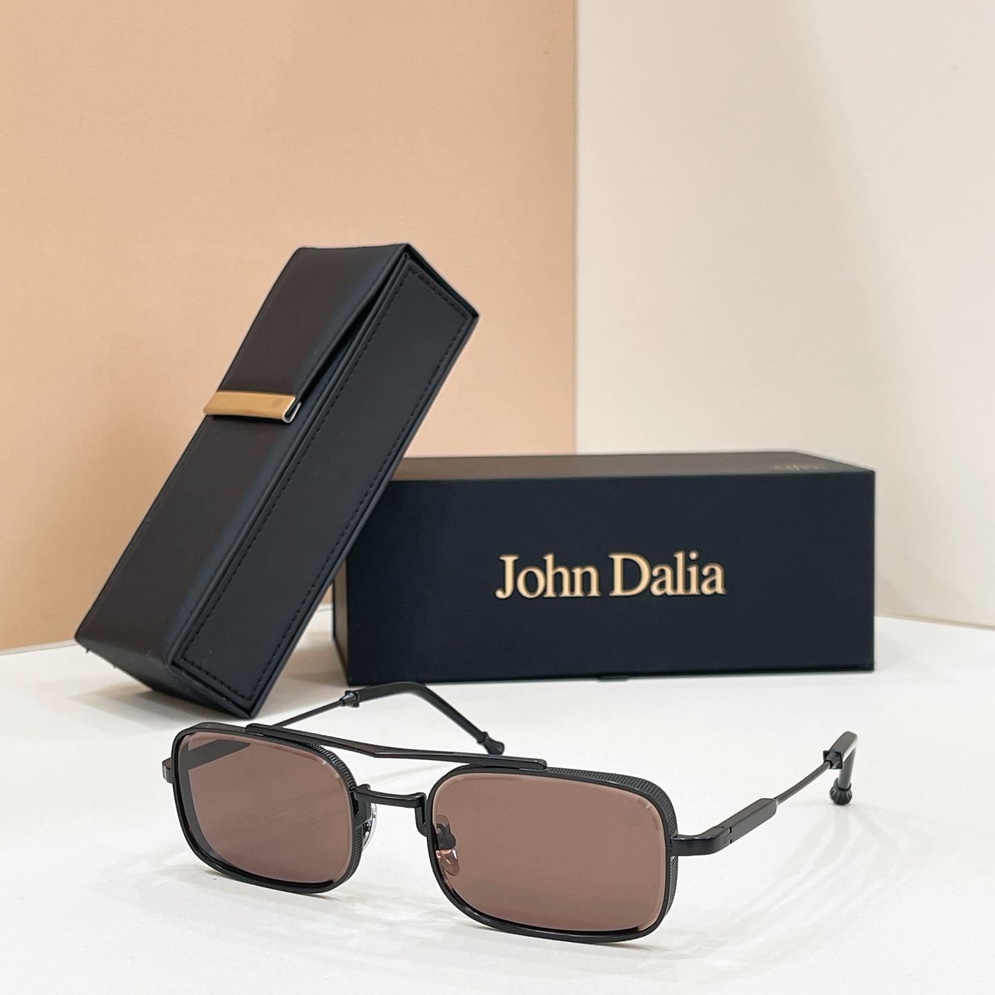 John Daila🌟🌟🌟MODEL: ANTHEKY🌟🌟🌟SIZE: 55口22-145🌟🌟🌟
