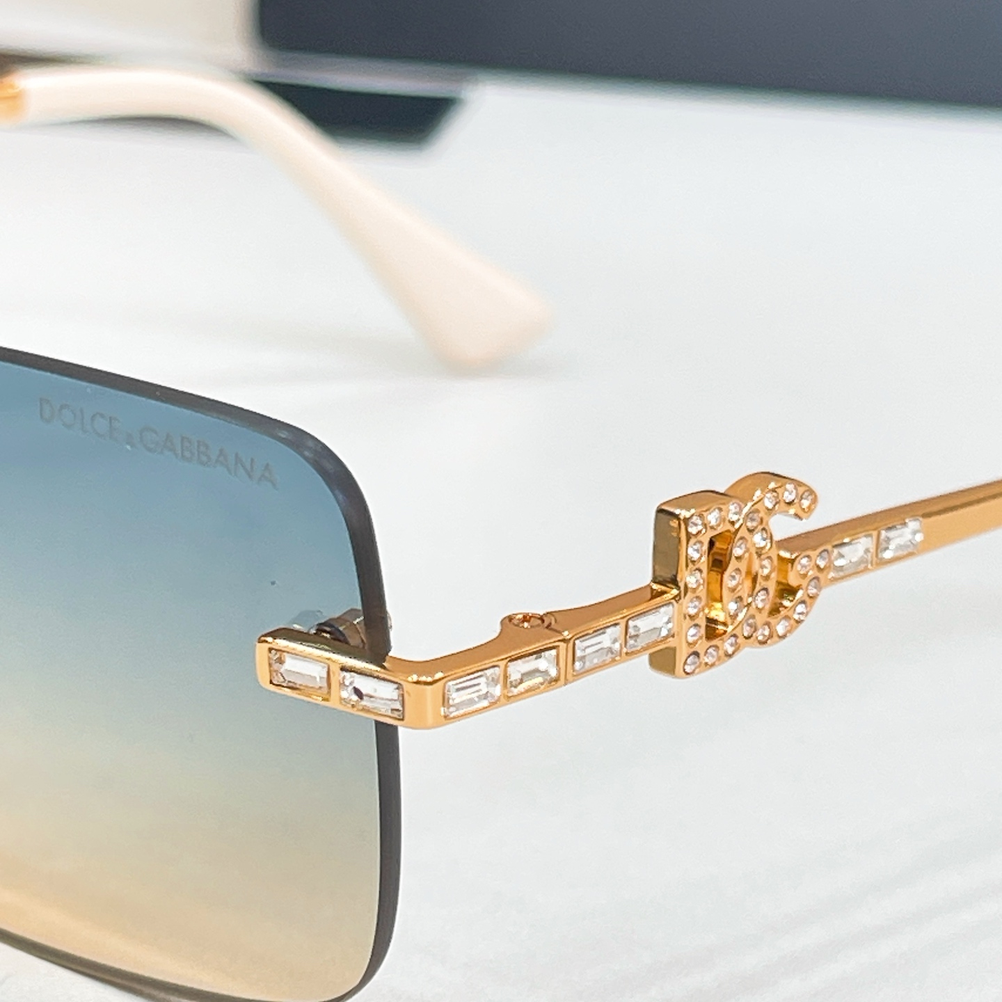 DOLCE & GABBAN*🌟🌟🌟MODEL：DG2206🌟🌟🌟SIZE：58口17-145🌟🌟🌟