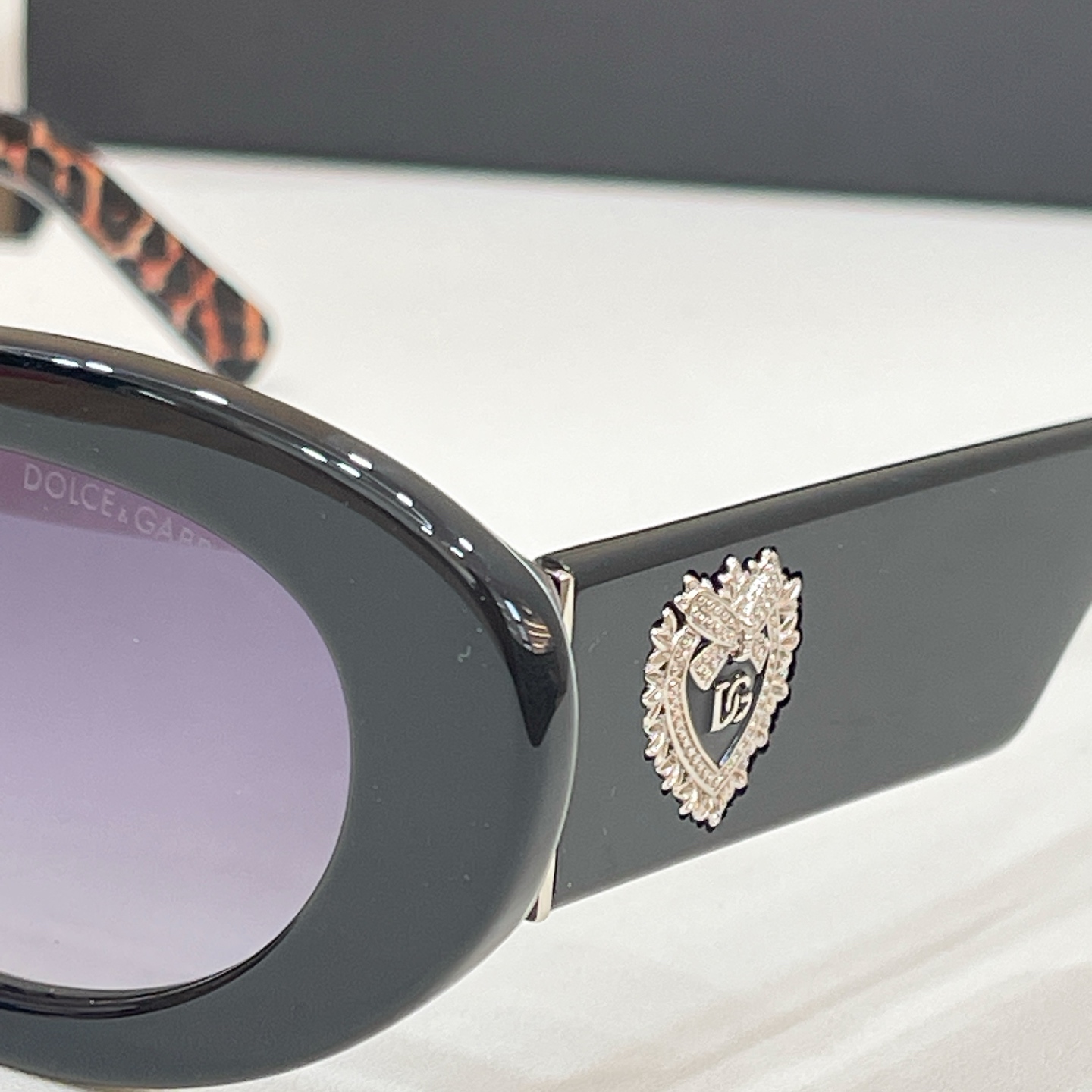 DOLCE & GABBAN*🌟🌟🌟MODEL：DG2213🌟🌟🌟SIZE：54口22-145🌟🌟🌟