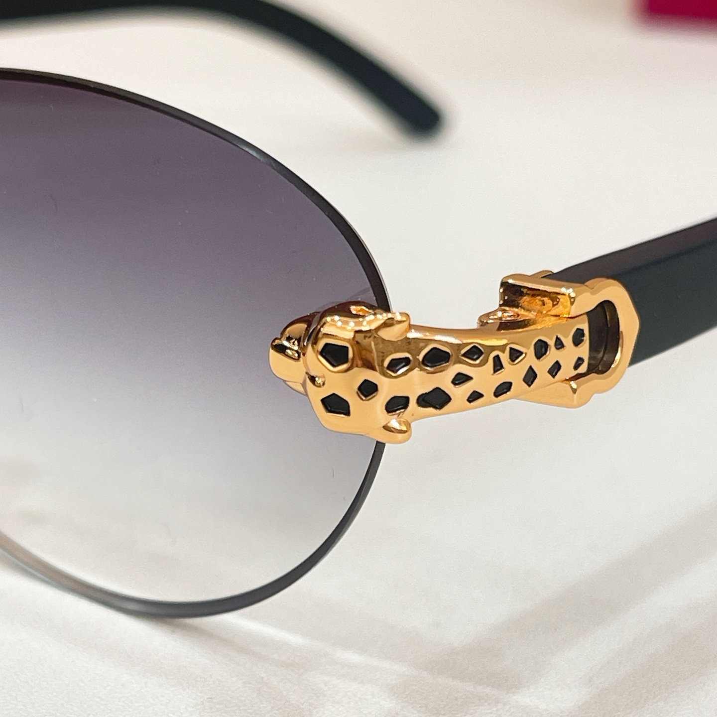 Cartier 13015043Cartie* MODEL：CT0695S SIZE