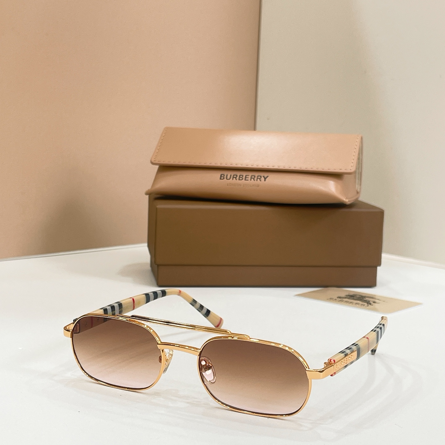 Burberry BURBERR* MODEL：BE 2246 SIZE：57口20-145