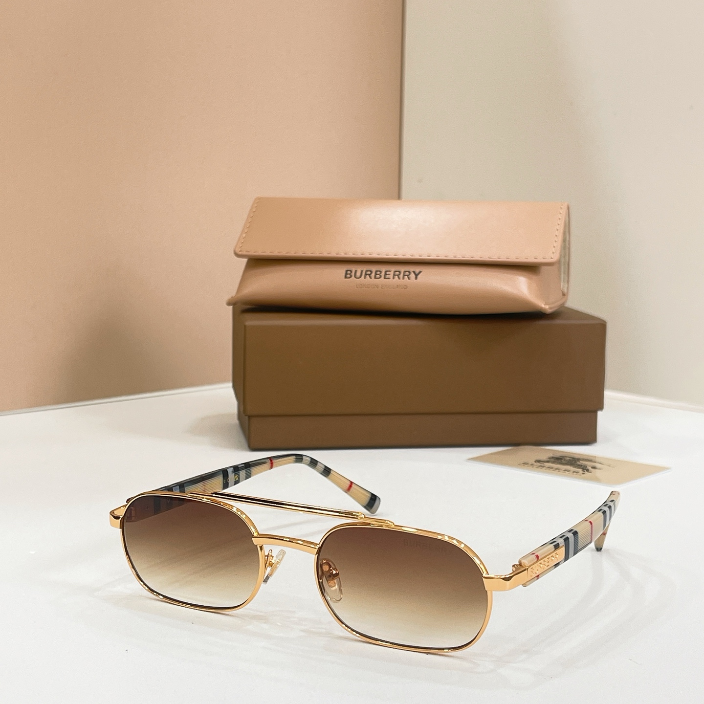Burberry BURBERR* MODEL：BE 2246 SIZE：57口20-145
