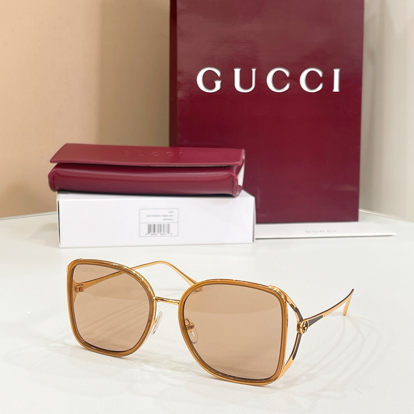 Gucci 14016073Gucci MODEL：GG2180S SIZE：56口19-140