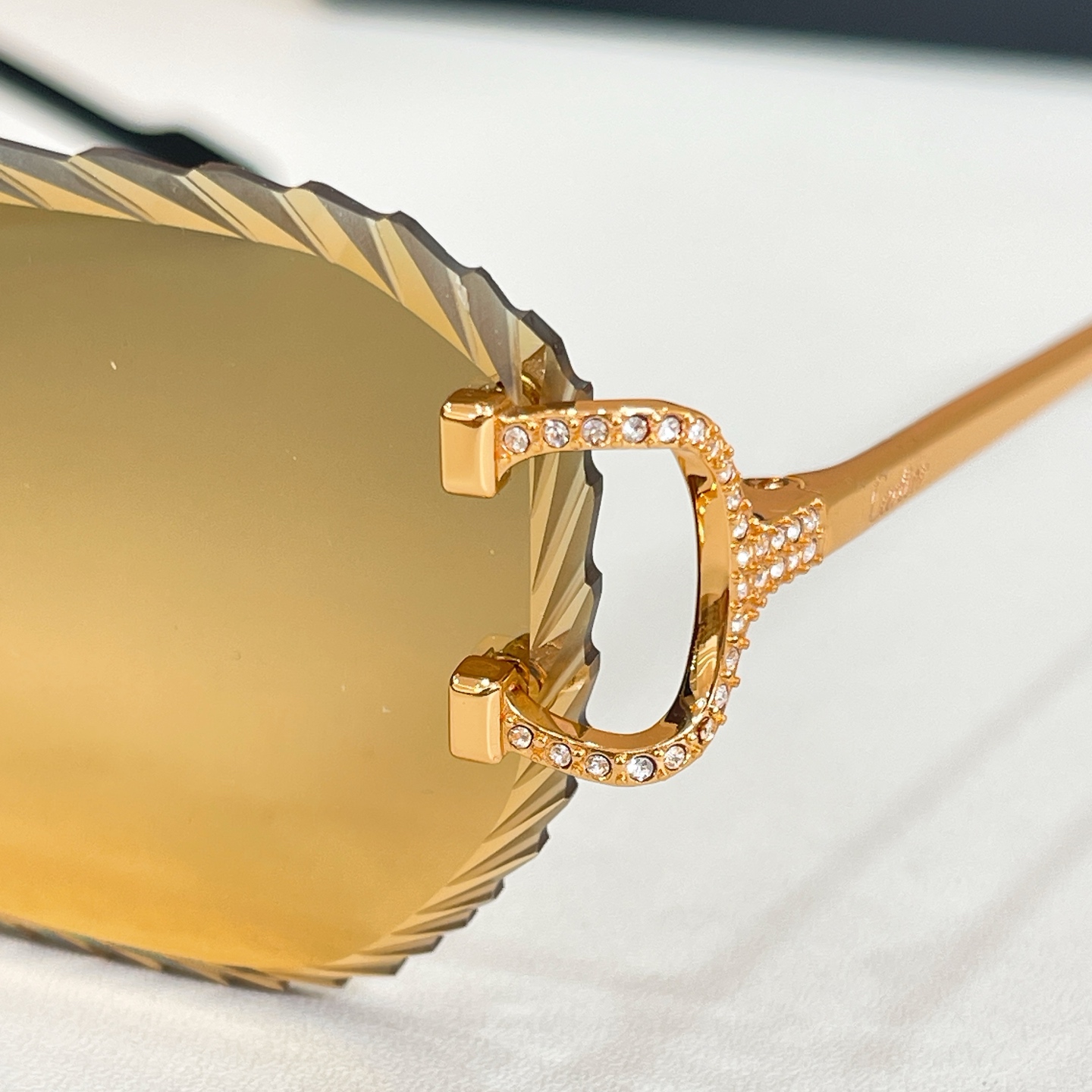 Cartier 15018043Cartie* MODEL：CT01833O SIZE