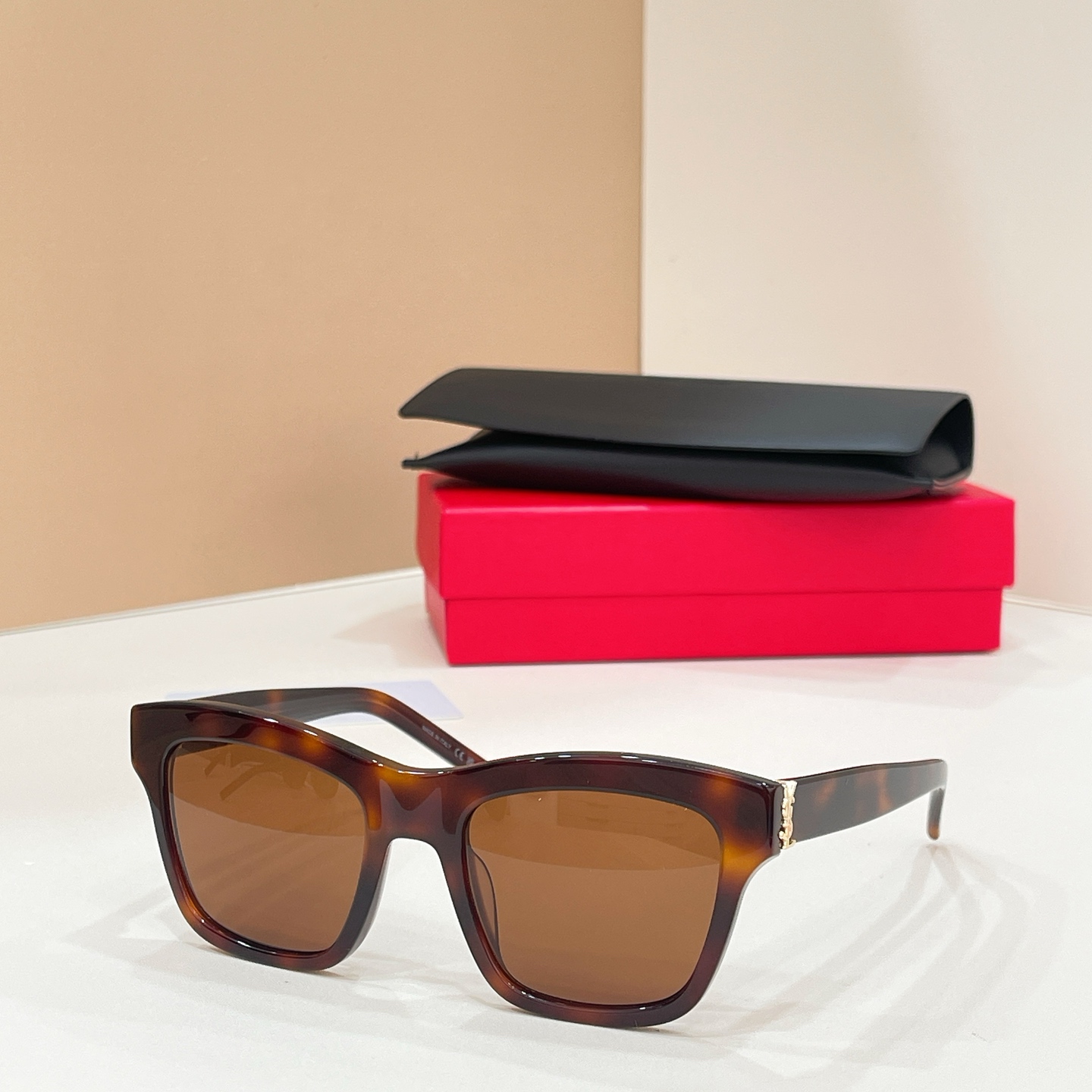 Saint Laurent 12015043Saint Laurent MODEL：SL M156 SIZE：52口20-140