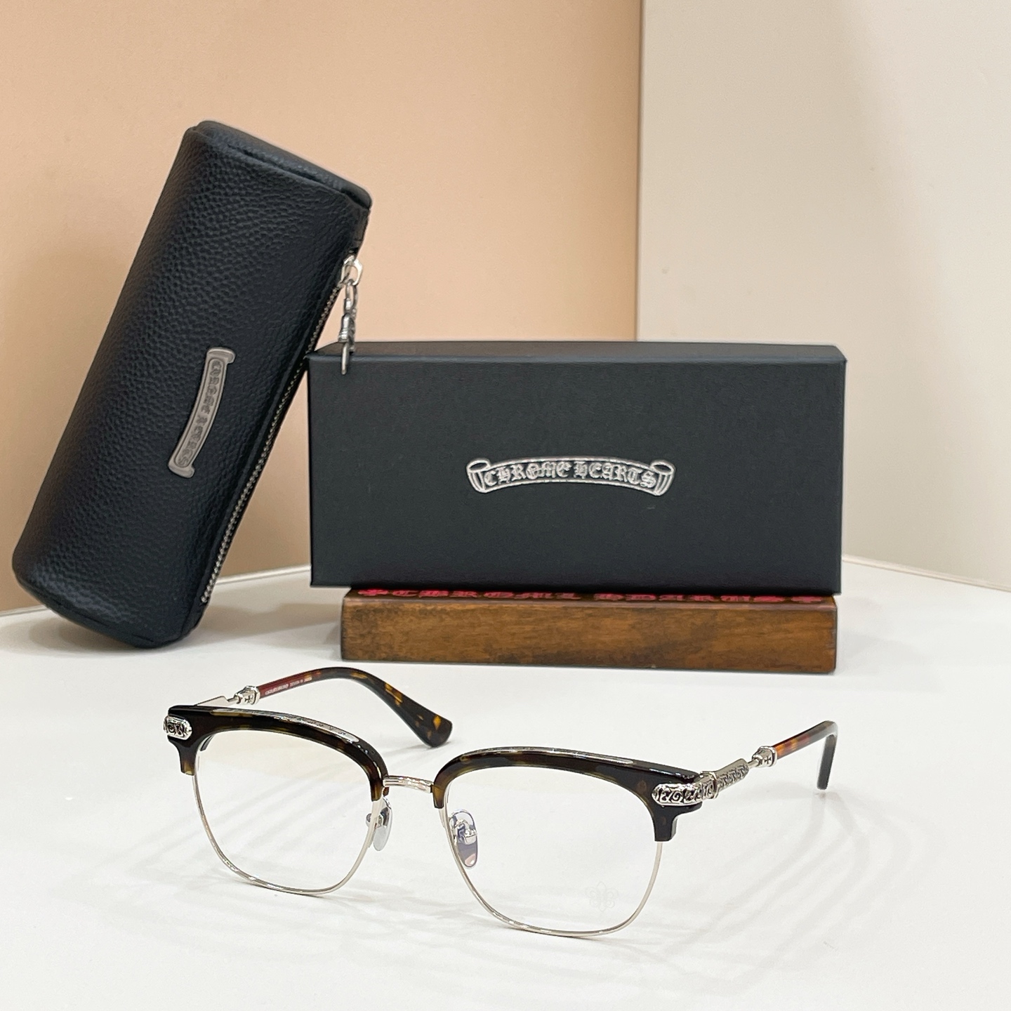 Chrome Hearts 15018073CHROME HEART* MODEL：V ERTICAL II SIZE：53口19-145