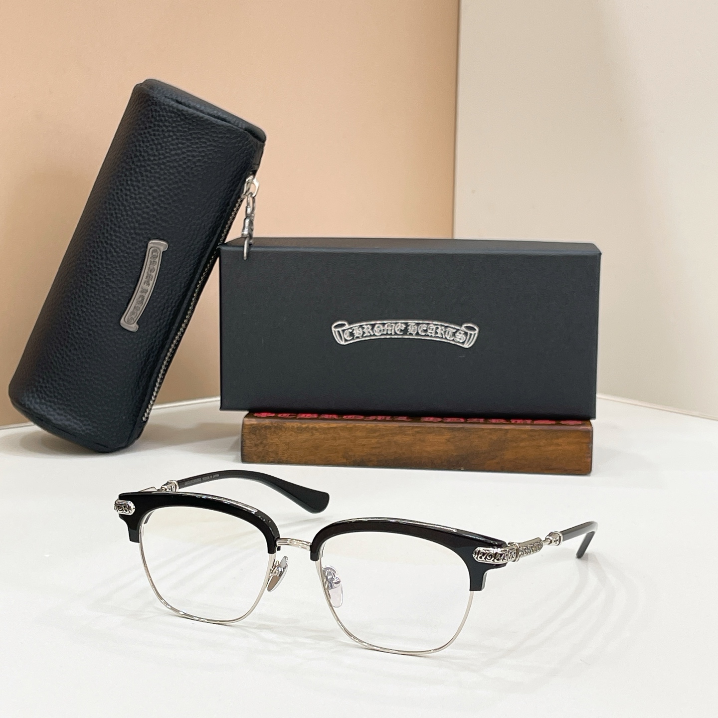 Chrome Hearts 15018073CHROME HEART* MODEL：V ERTICAL II SIZE：53口19-145