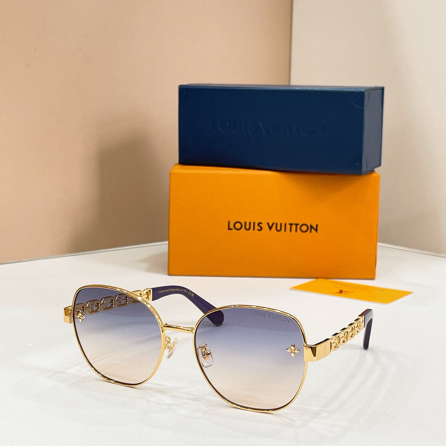 Louis Vuitton LOUIS VUITTO* MODEL：Z2690U SIZE：59口18-145