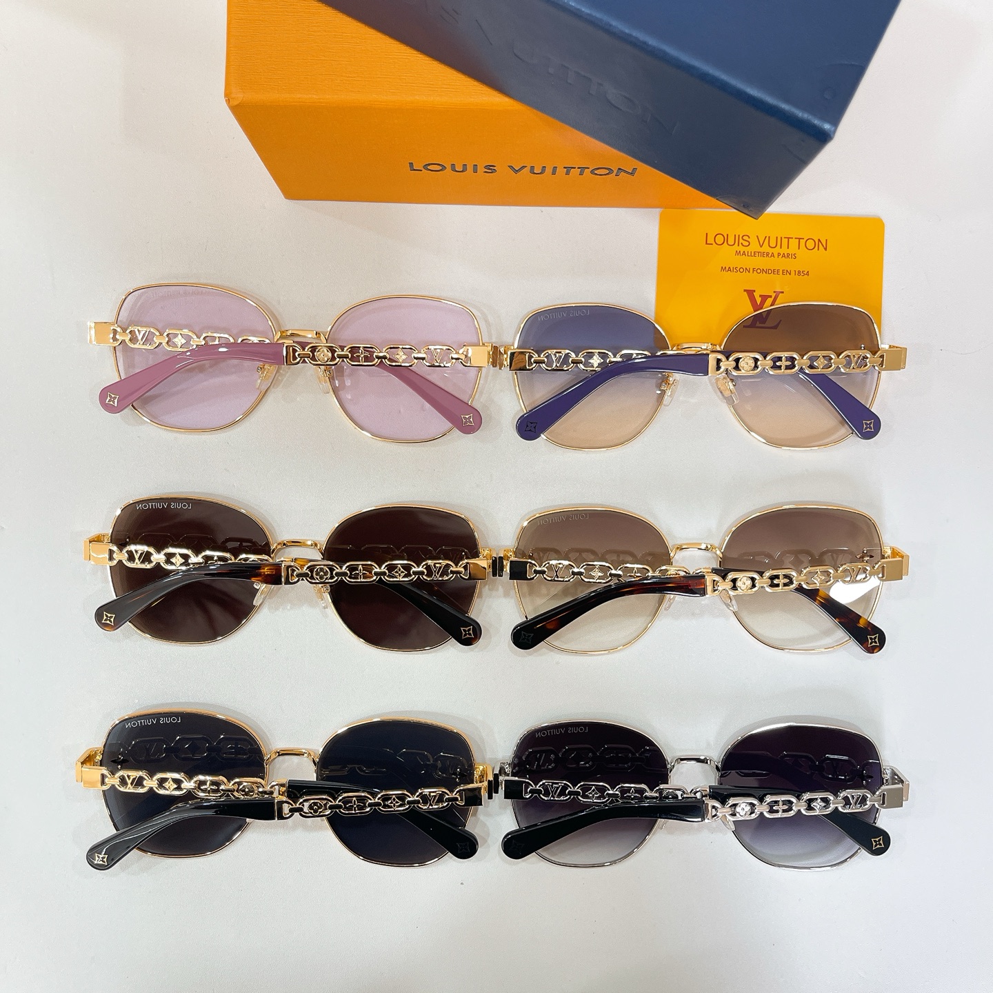 Louis Vuitton LOUIS VUITTO* MODEL：Z2690U SIZE：59口18-145