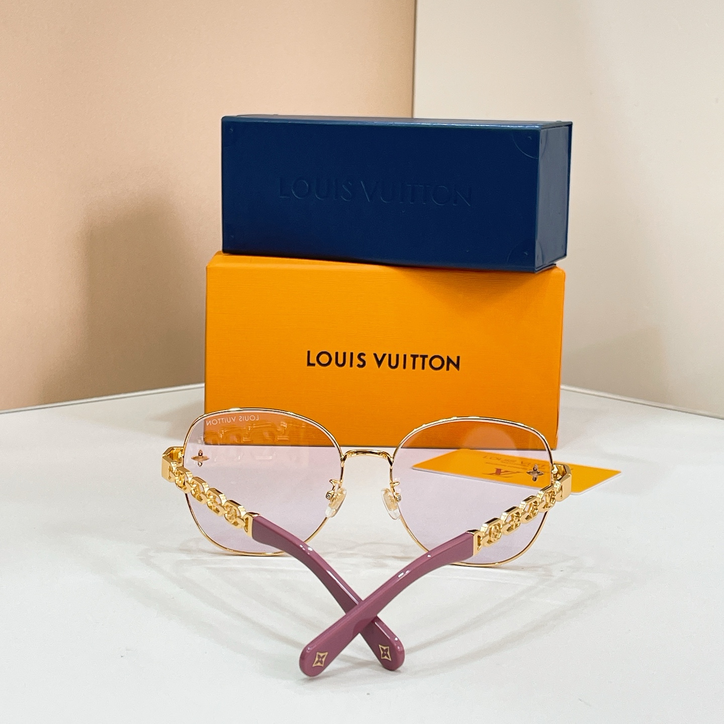 Louis Vuitton LOUIS VUITTO* MODEL：Z2690U SIZE：59口18-145