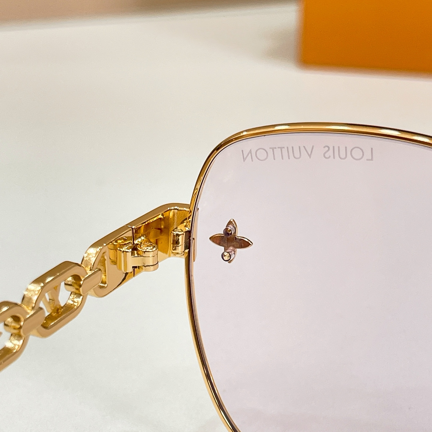 Louis Vuitton LOUIS VUITTO* MODEL：Z2690U SIZE：59口18-145