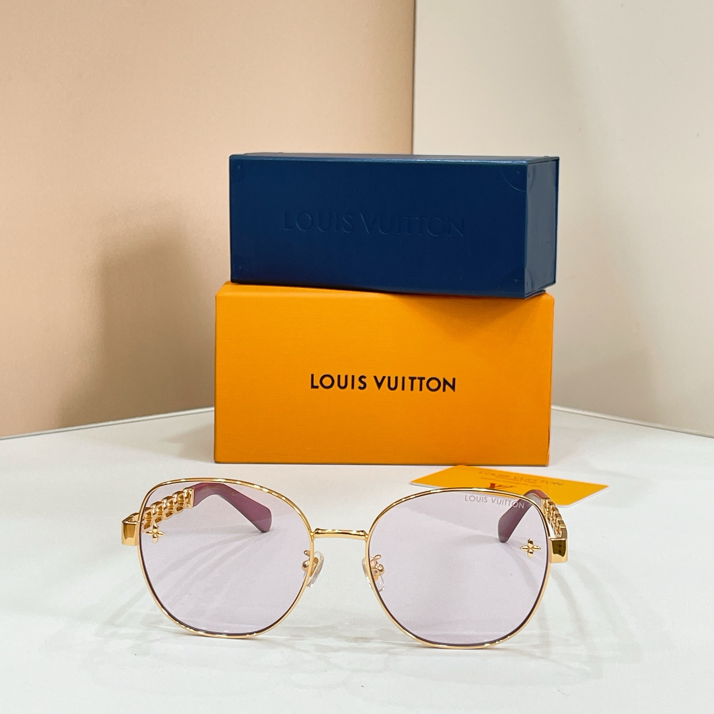 Louis Vuitton LOUIS VUITTO* MODEL：Z2690U SIZE：59口18-145