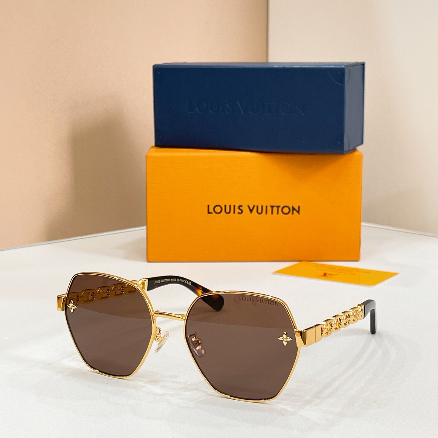 Louis Vuitton LOUIS VUITTO* MODEL：Z2691U SIZE：59口18-145