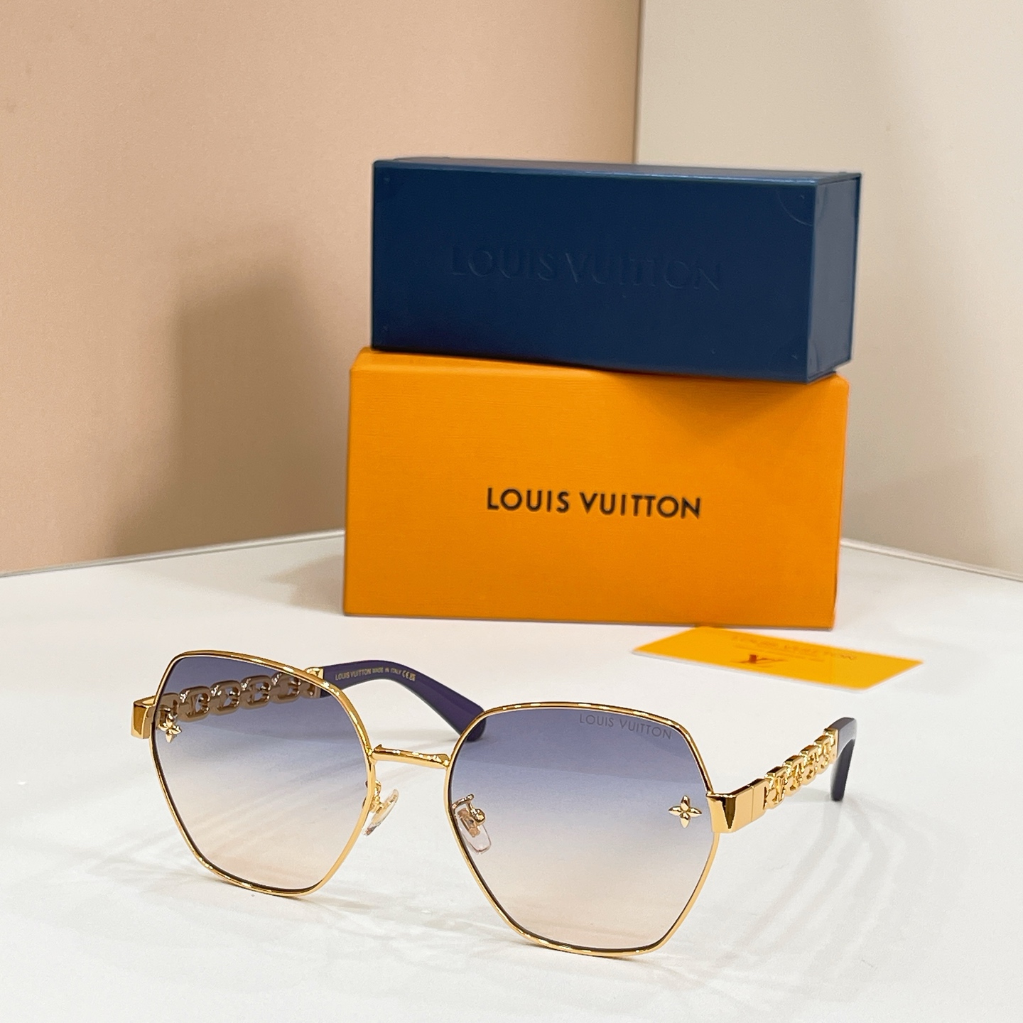 Louis Vuitton LOUIS VUITTO* MODEL：Z2691U SIZE：59口18-145