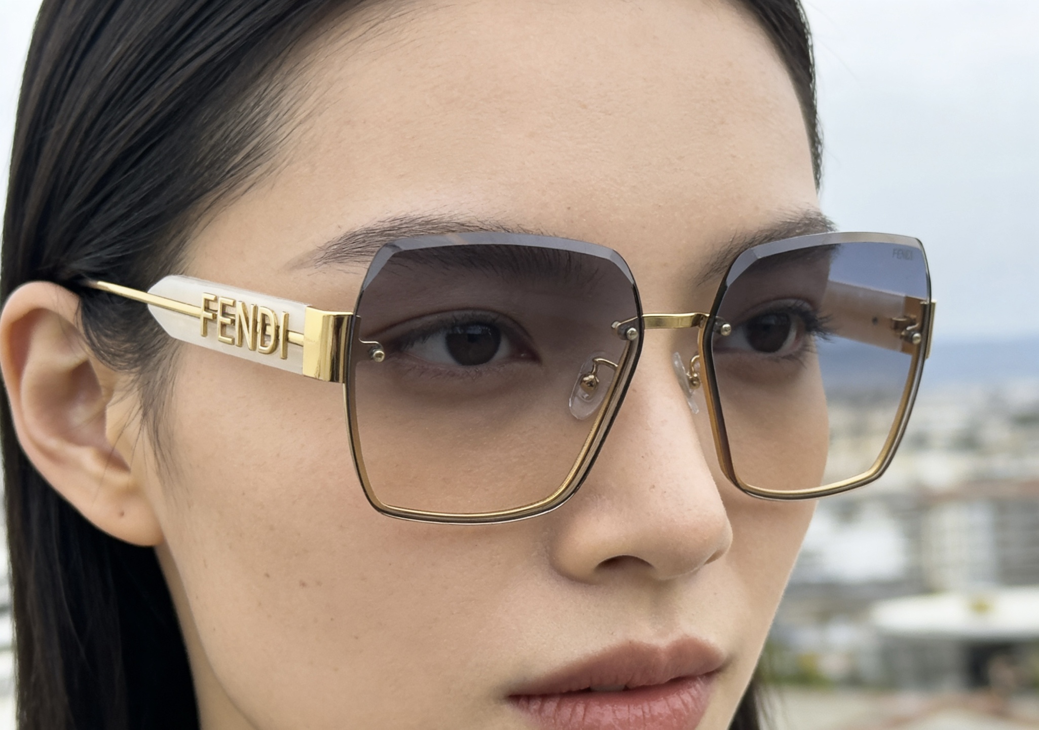 Fendi FENDI MODEL：FE 40154I SIZE：62口16-145