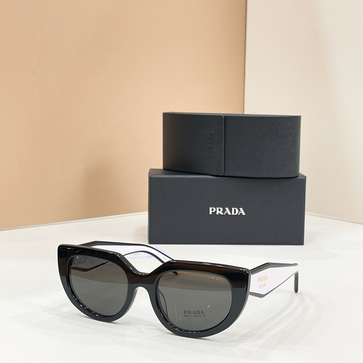 Prada 13015073PRAD* MODEL：PR D02SF SIZE：53口22-140