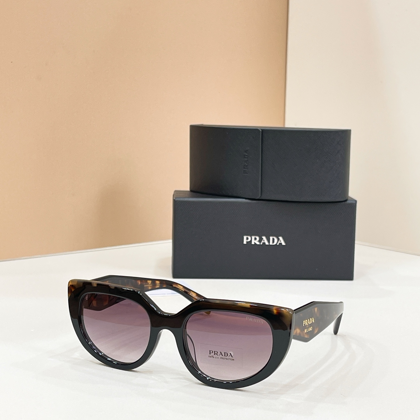 Prada 13015073PRAD* MODEL：PR D02SF SIZE：53口22-140