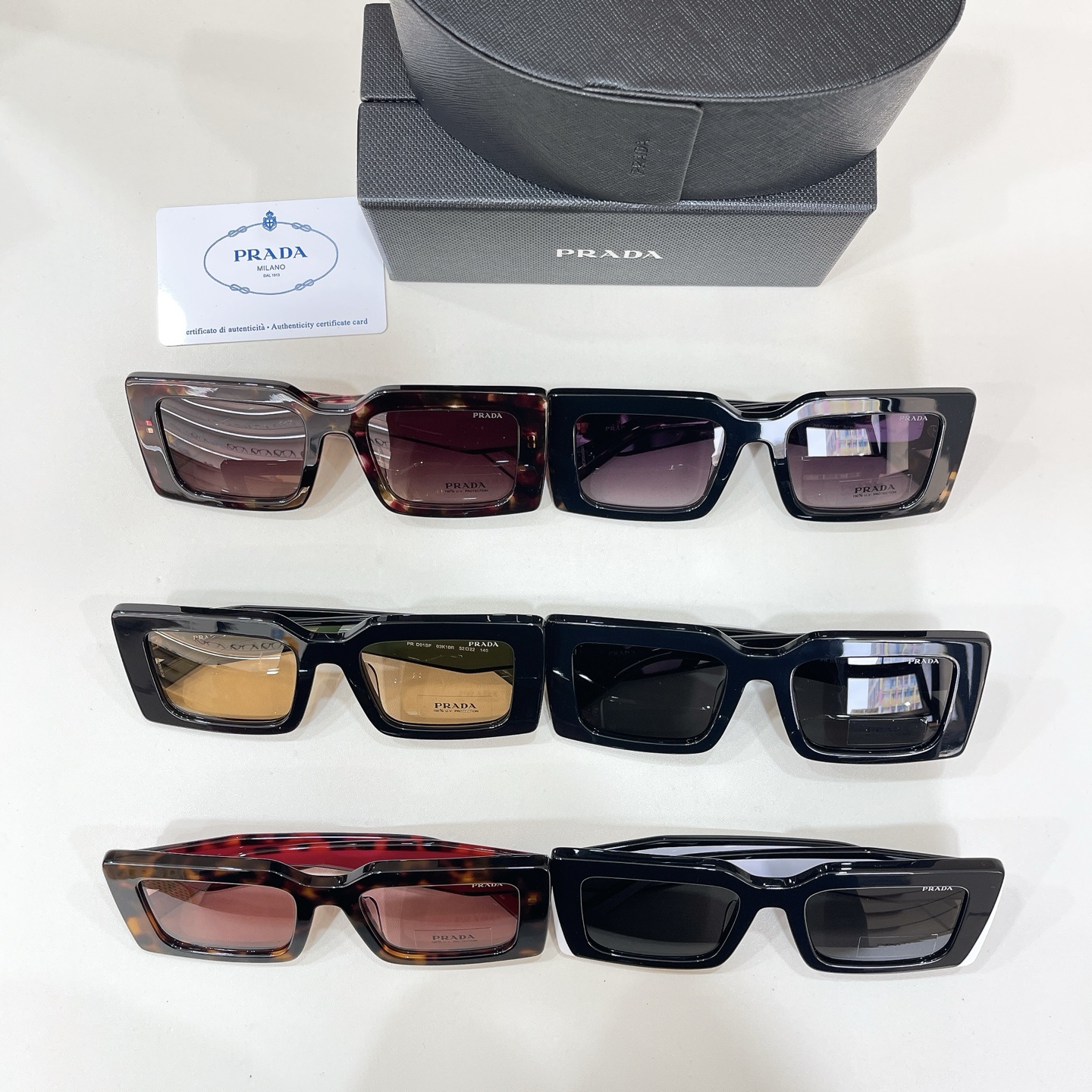 Prada 13015046PRAD* MODEL：PR D01SF SIZE：52口22-140